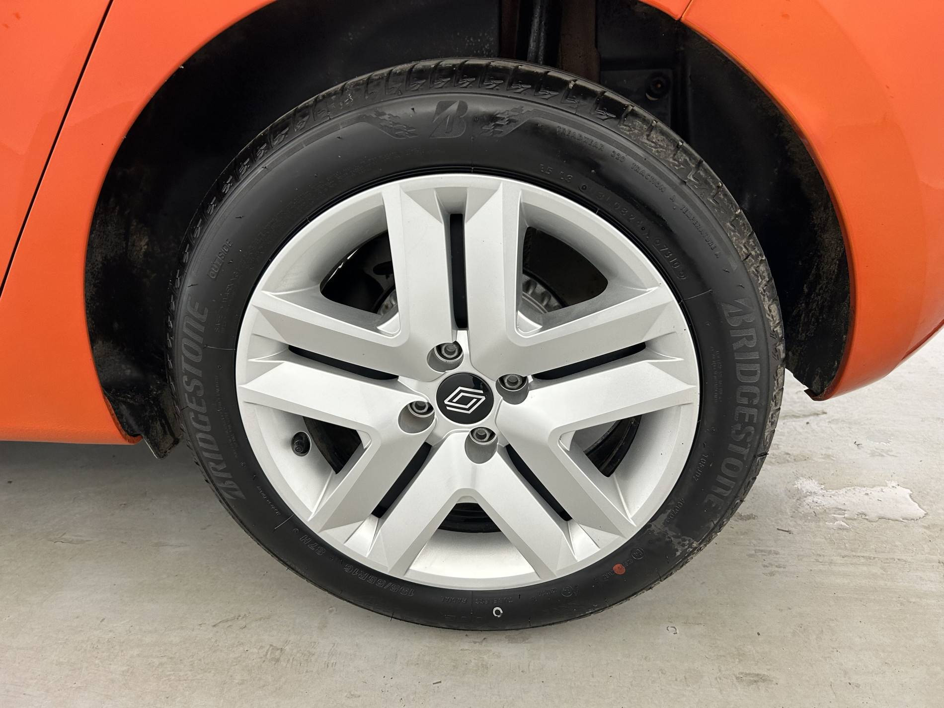 Vente en ligne Renault Clio 5 Clio TCe 90 au prix de 15 490 €