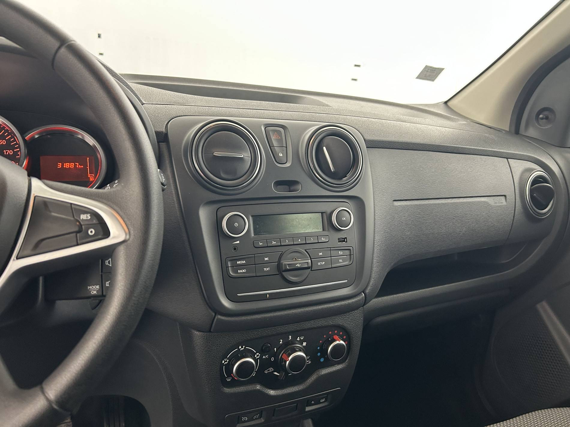 Vente en ligne Dacia Lodgy  Blue dCi 95 7 places au prix de 16 590 €