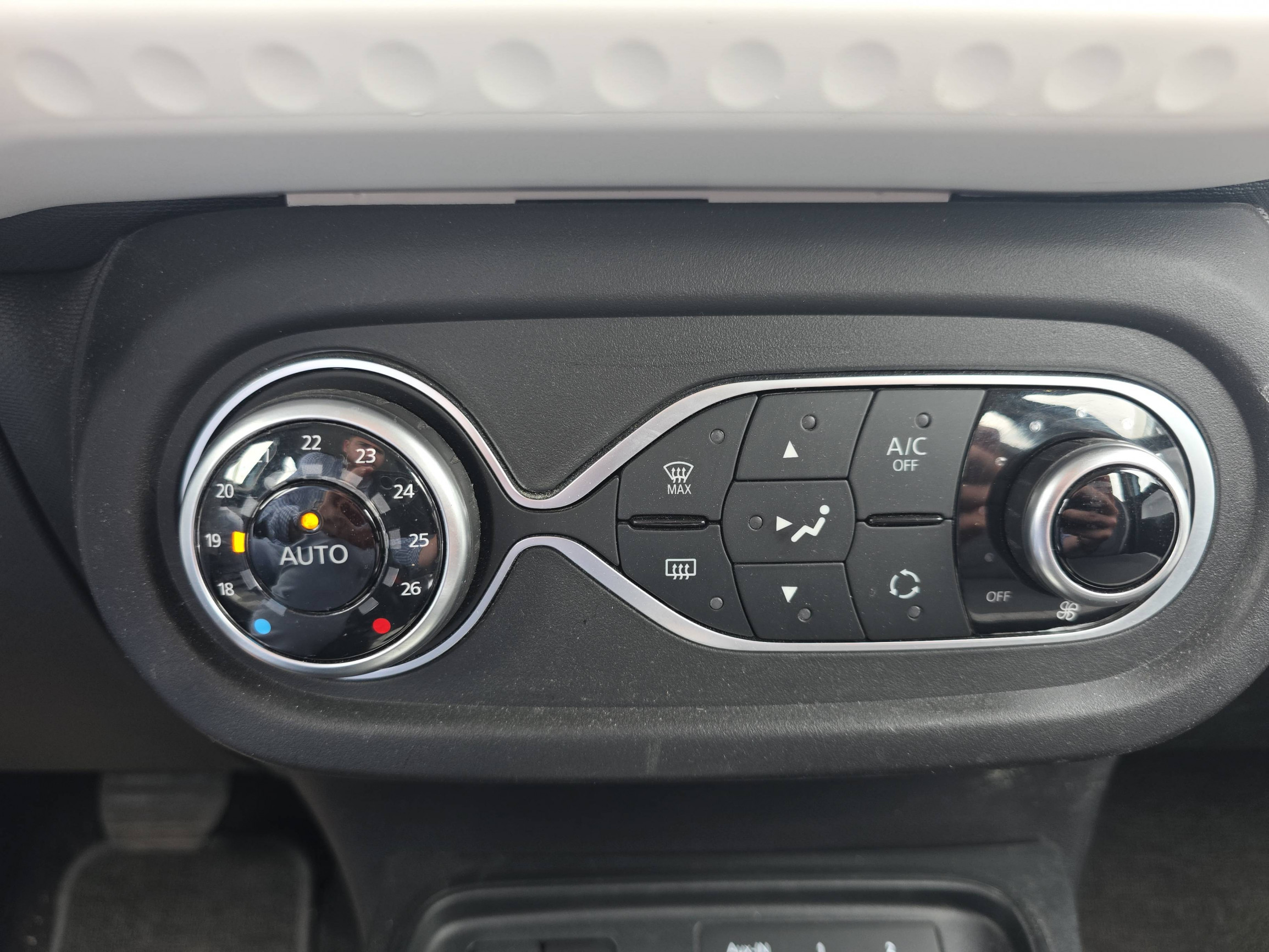 Vente en ligne Renault Twingo Electrique Twingo III E-Tech au prix de 11 990 €