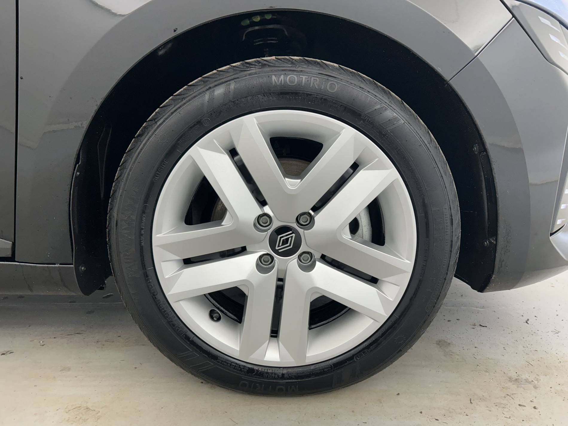 Vente en ligne Renault Clio 5 Clio E-Tech full hybrid 145 ch GSR2 au prix de 19 690 €