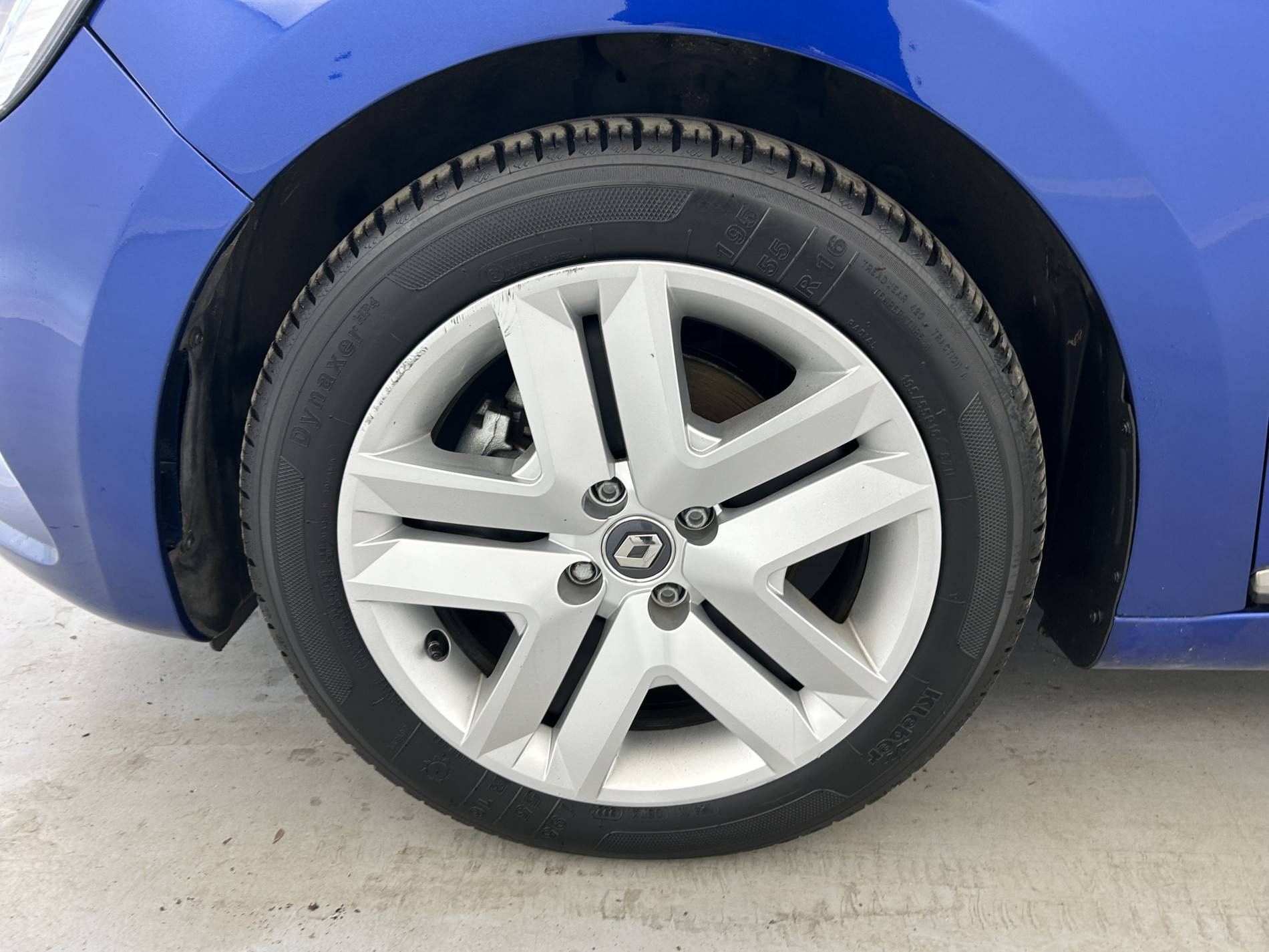 Vente en ligne Renault Clio 5 Clio E-Tech 140 - 21N au prix de 16 350 €