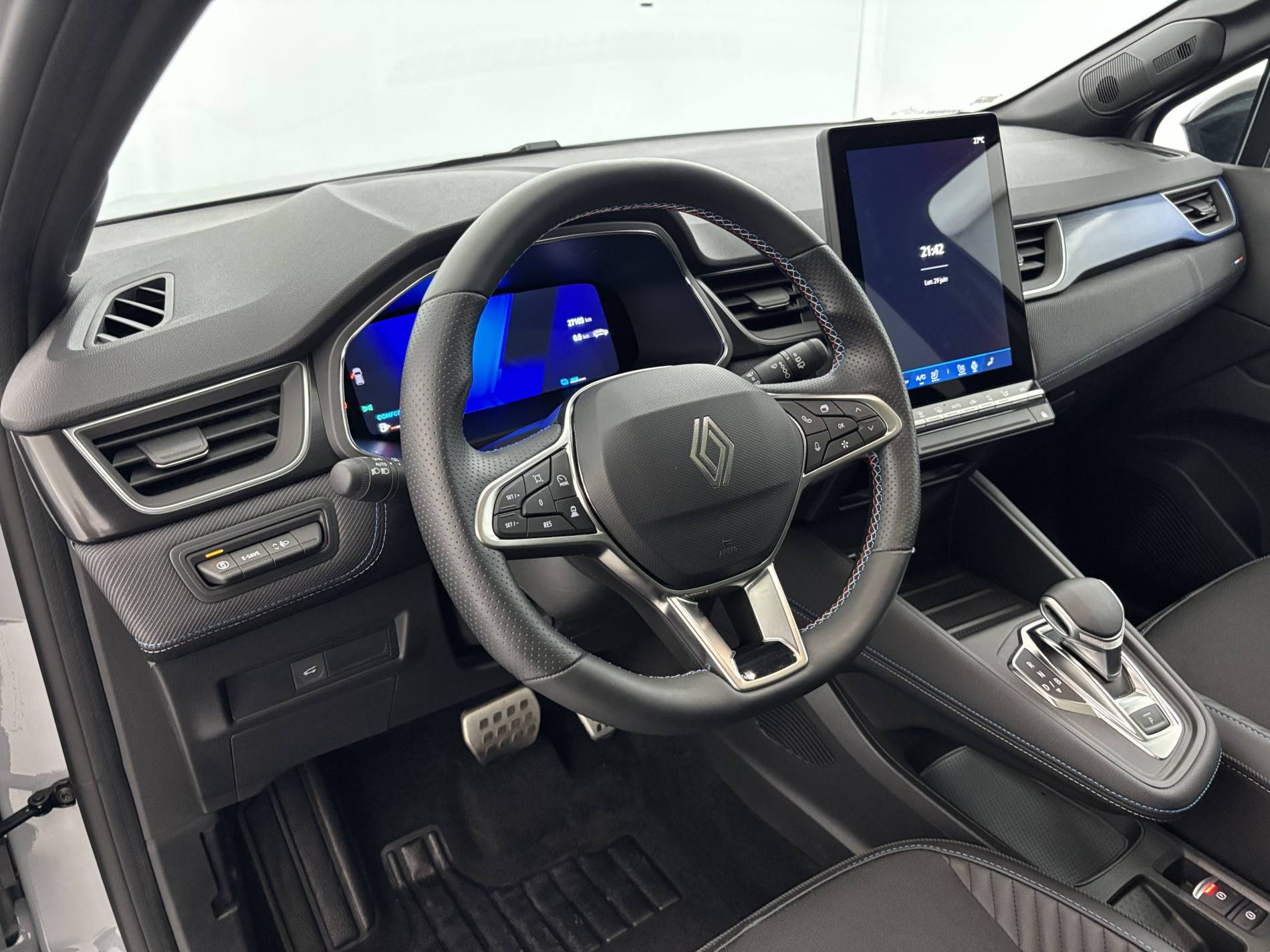 Vente en ligne Renault Symbioz  E-Tech full hybrid 145 au prix de 27 990 €