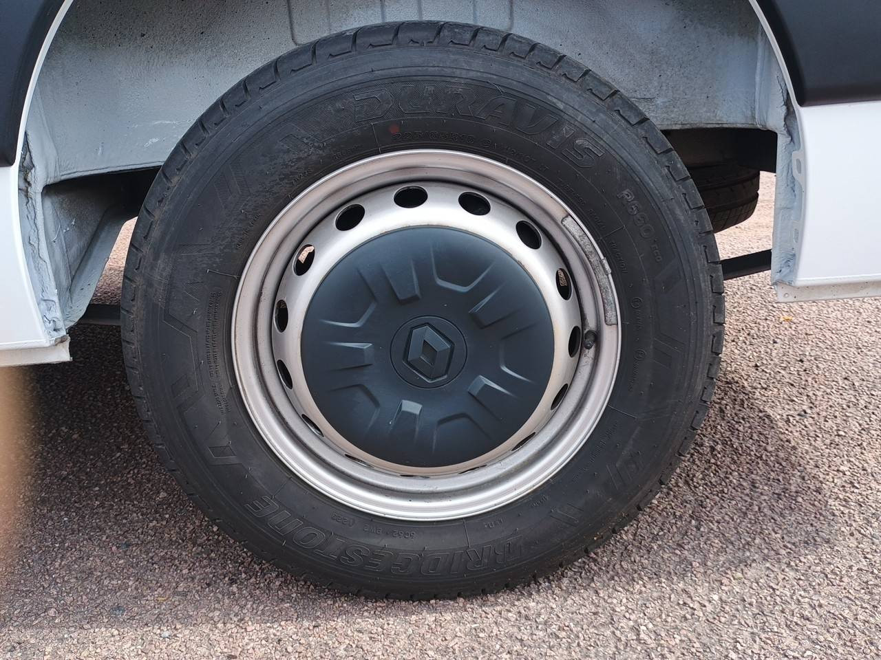 Vente en ligne Renault Master Fourgon MASTER FGN TRAC F3500 L2H2 BLUE DCI 135 au prix de 23 990 €
