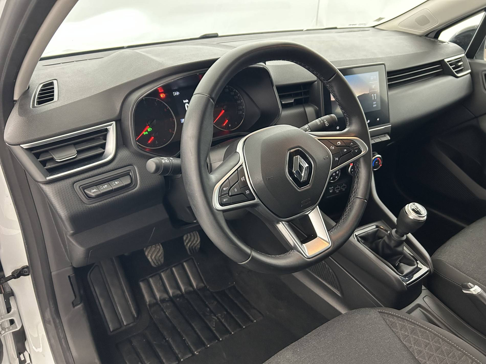 Vente en ligne Renault Clio 5 Clio TCe 90 au prix de 13 890 €