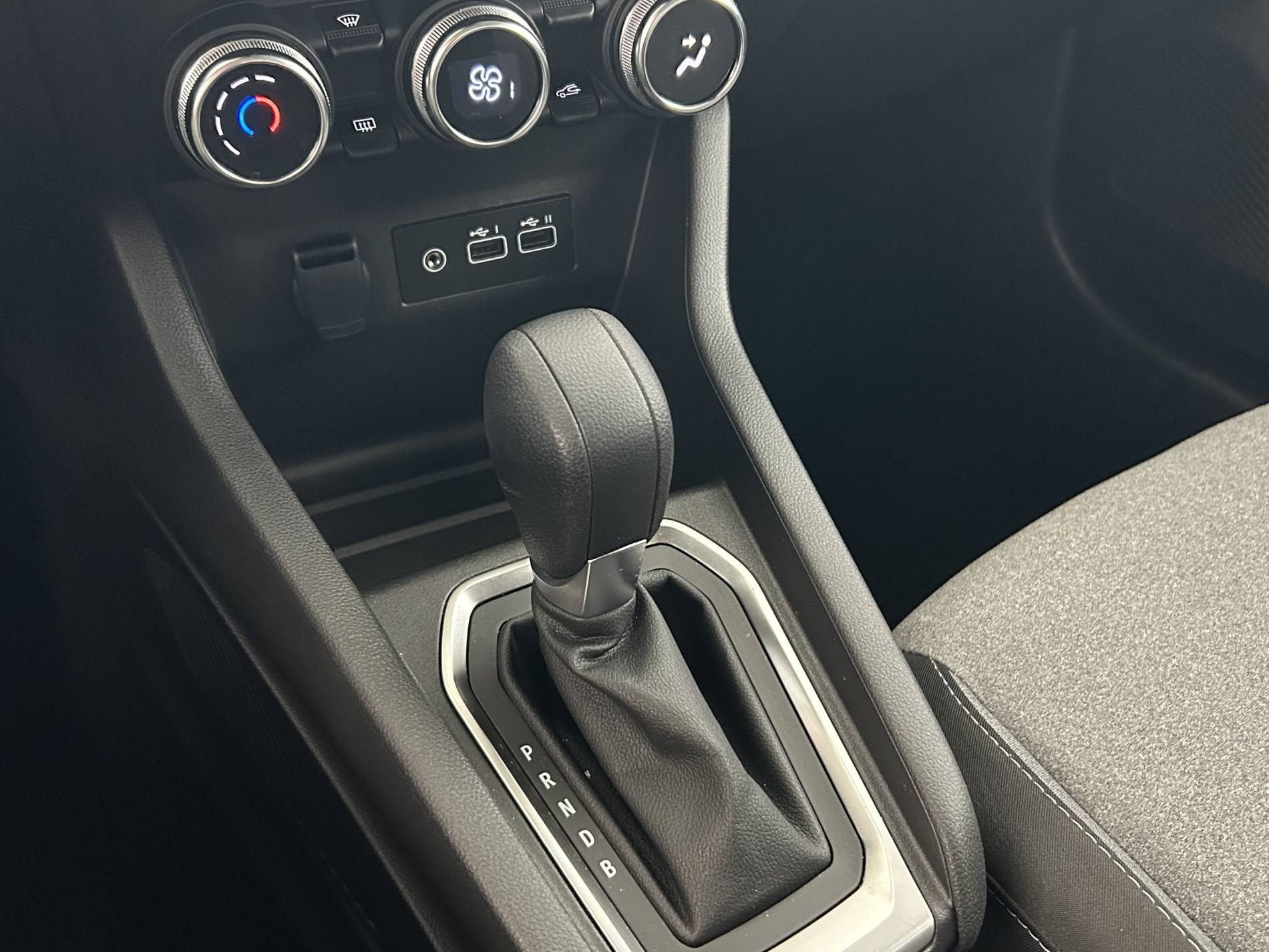 Vente en ligne Renault Clio 5 Clio E-Tech full hybrid 145 ch GSR2 au prix de 19 890 €