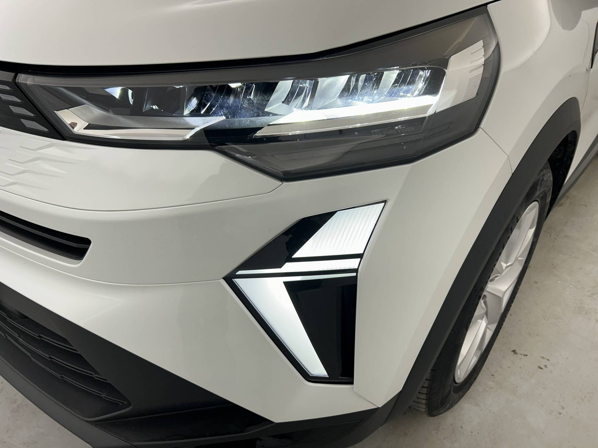 Vente en ligne Renault Symbioz  E-Tech full hybrid 145 au prix de 24 490 €