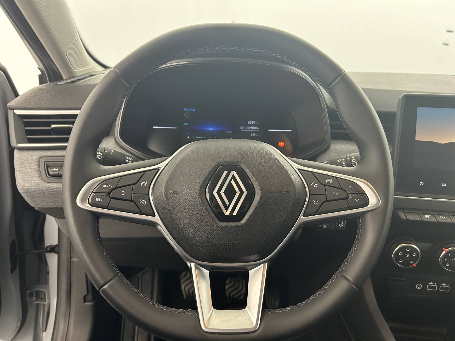 Vente en ligne Renault Clio 5 Clio TCe 90 au prix de 15 990 €