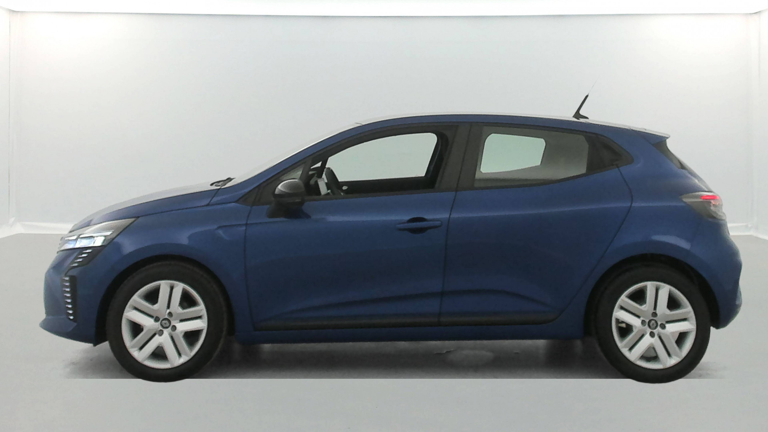 Vente en ligne Renault Clio 5 Clio TCe 90 au prix de 15 290 €
