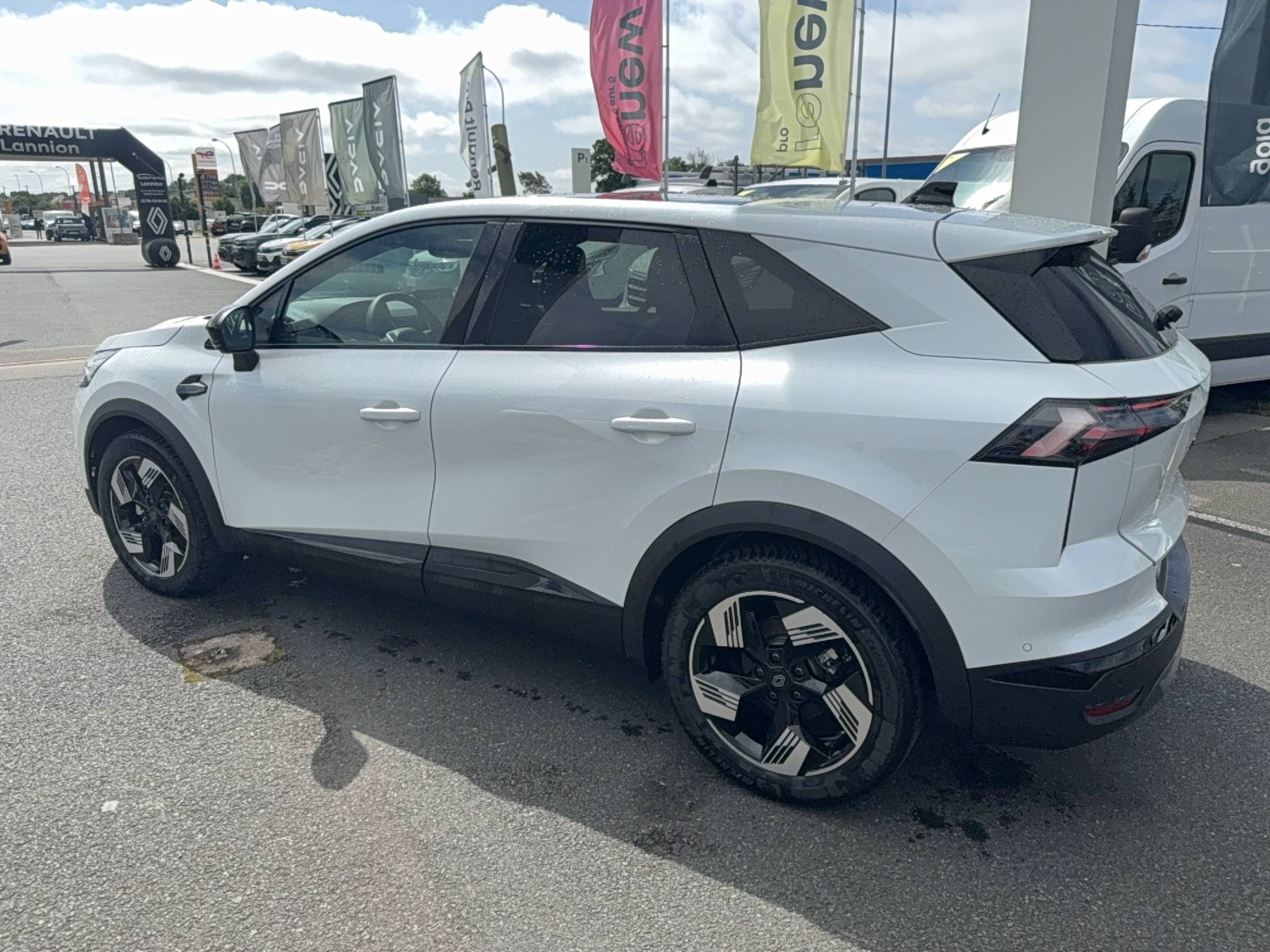 Vente en ligne Renault Symbioz  E-Tech full hybrid 145 au prix de 28 990 €