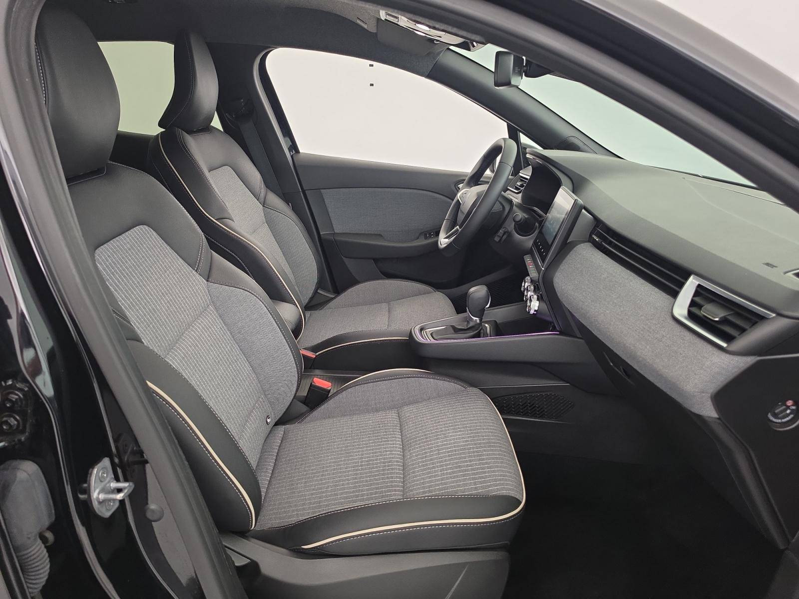 Vente en ligne Renault Clio 5 Clio E-Tech full hybrid 145 ch GSR2 au prix de 19 490 €