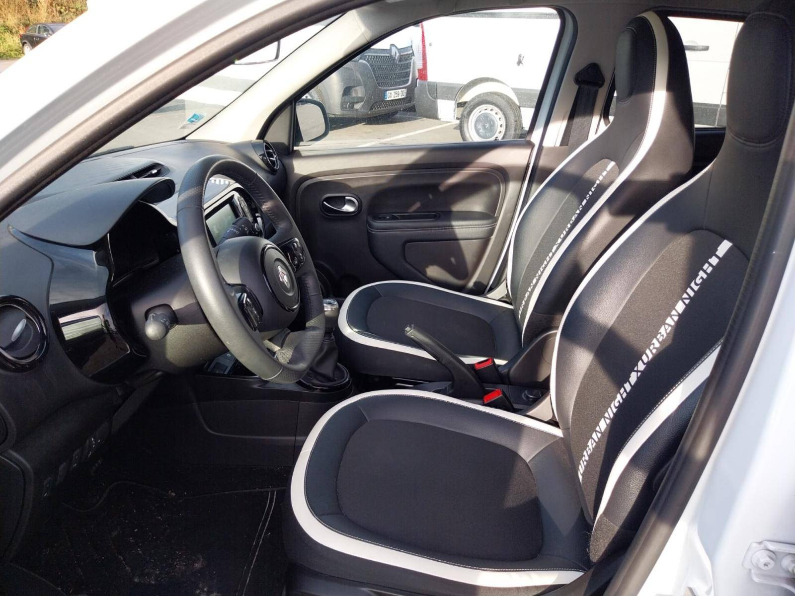 Vente en ligne Renault Twingo 3  SCe 65 au prix de 13 990 €