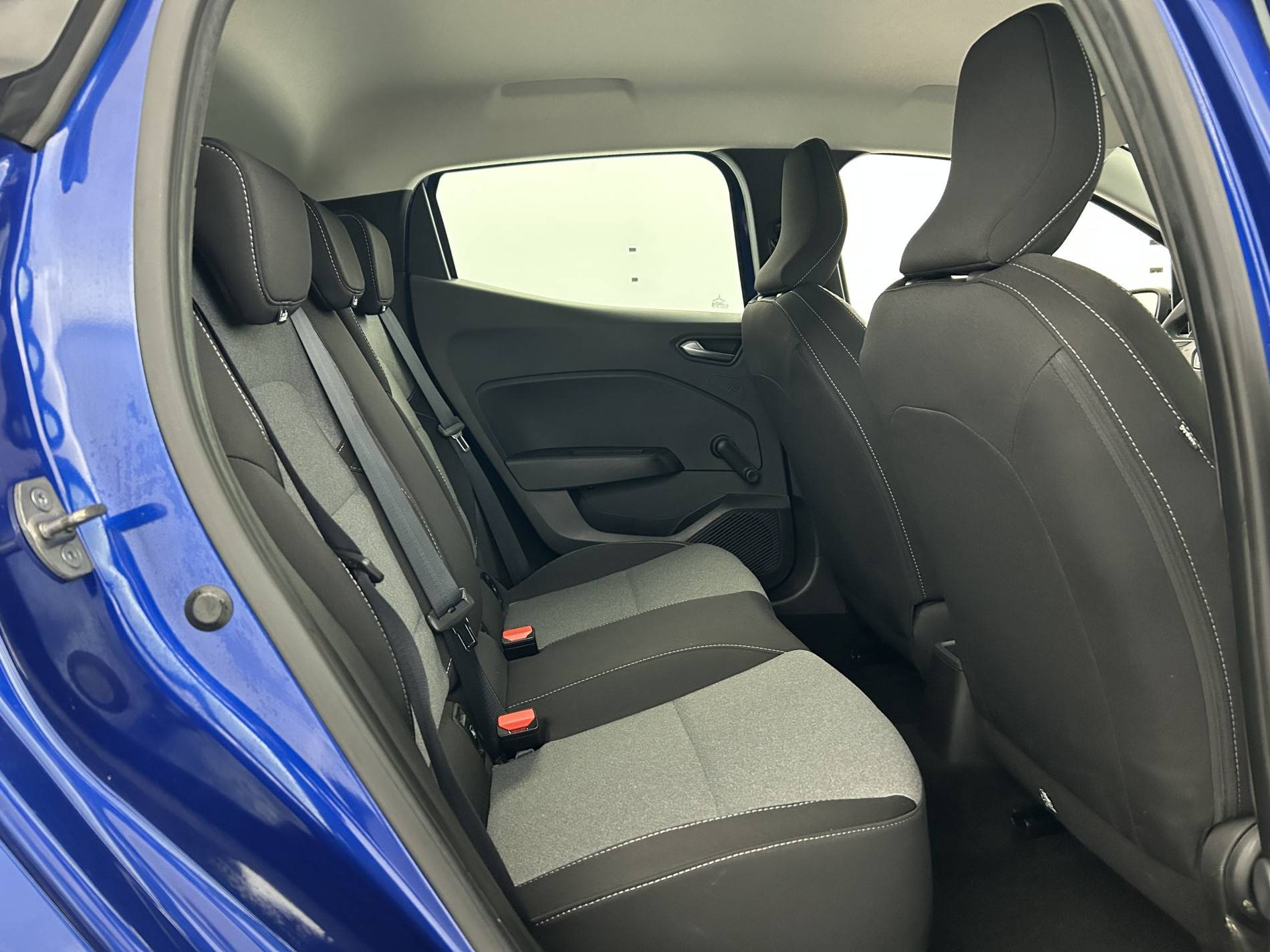 Vente en ligne Renault Clio 5 Clio Blue dCi 100 ch GSR2 au prix de 15 890 €