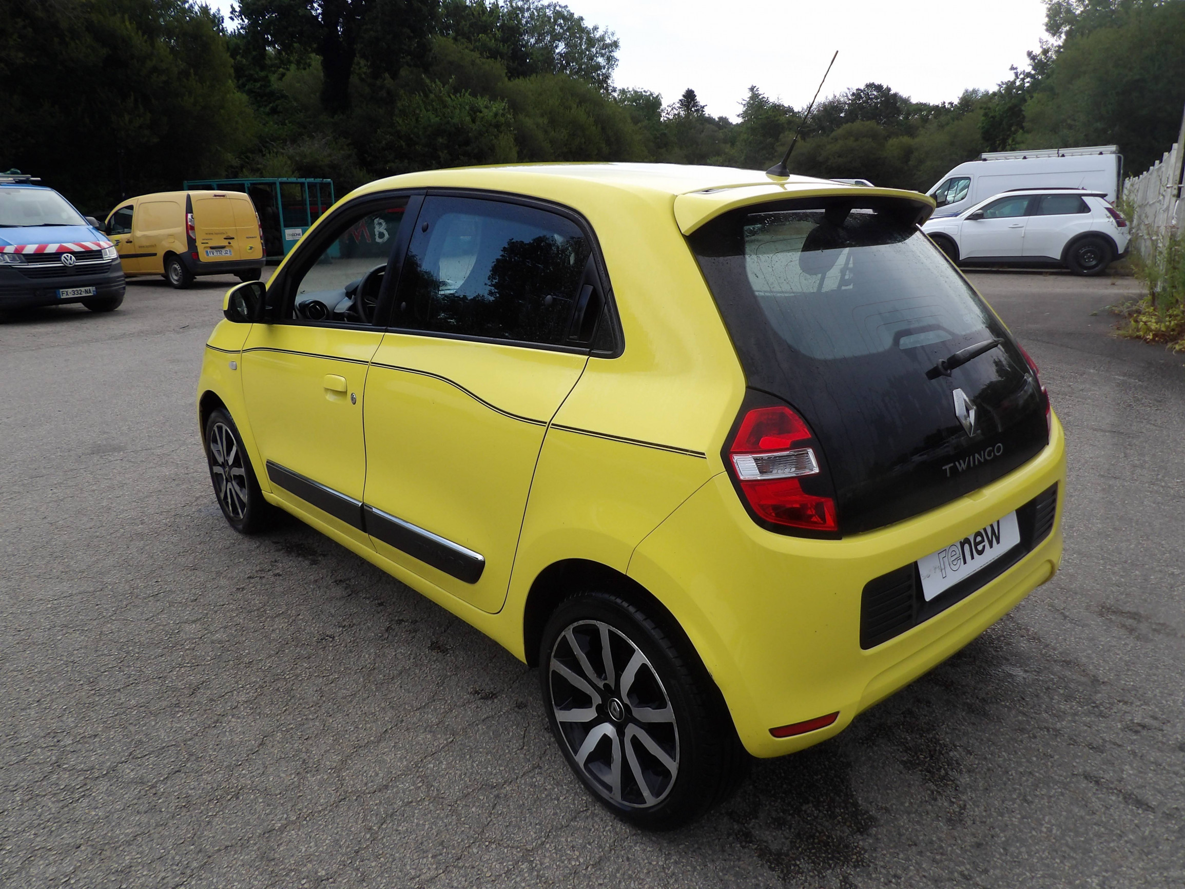 Vente en ligne Renault Twingo 3  1.0 SCe 70 eco2 Stop & Start au prix de 7 499 €