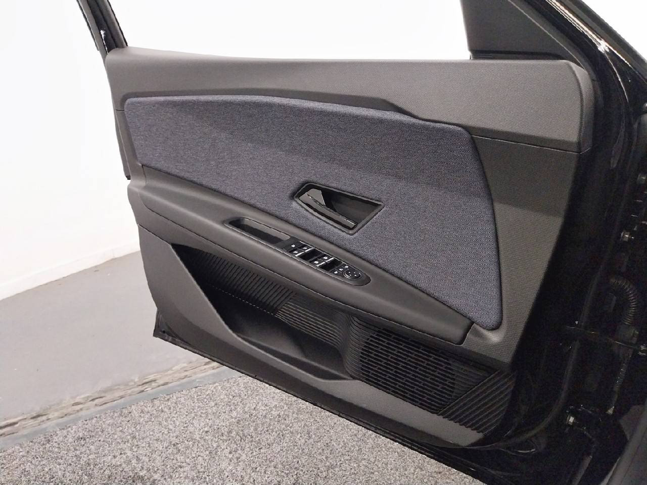 Vente en ligne Renault R5 E-Tech  120 ch autonomie urbaine au prix de 31 490 €