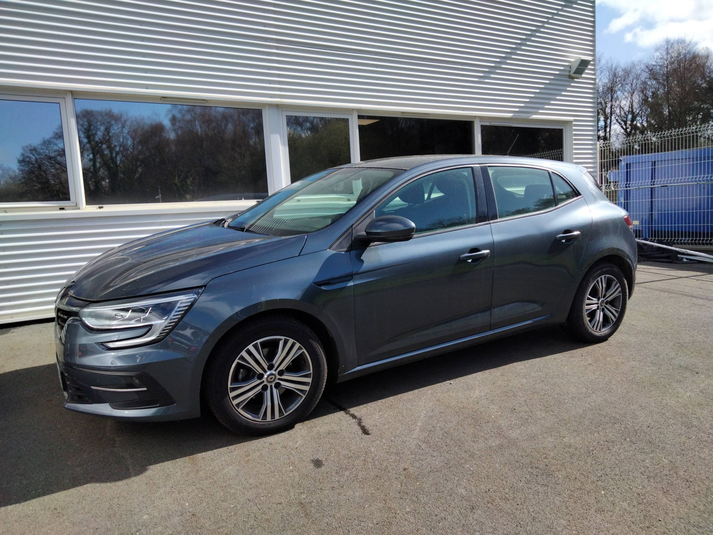 Renault Megane 4  Blue dCi 115 EDC occasion de 2023 en vente à Guingamp