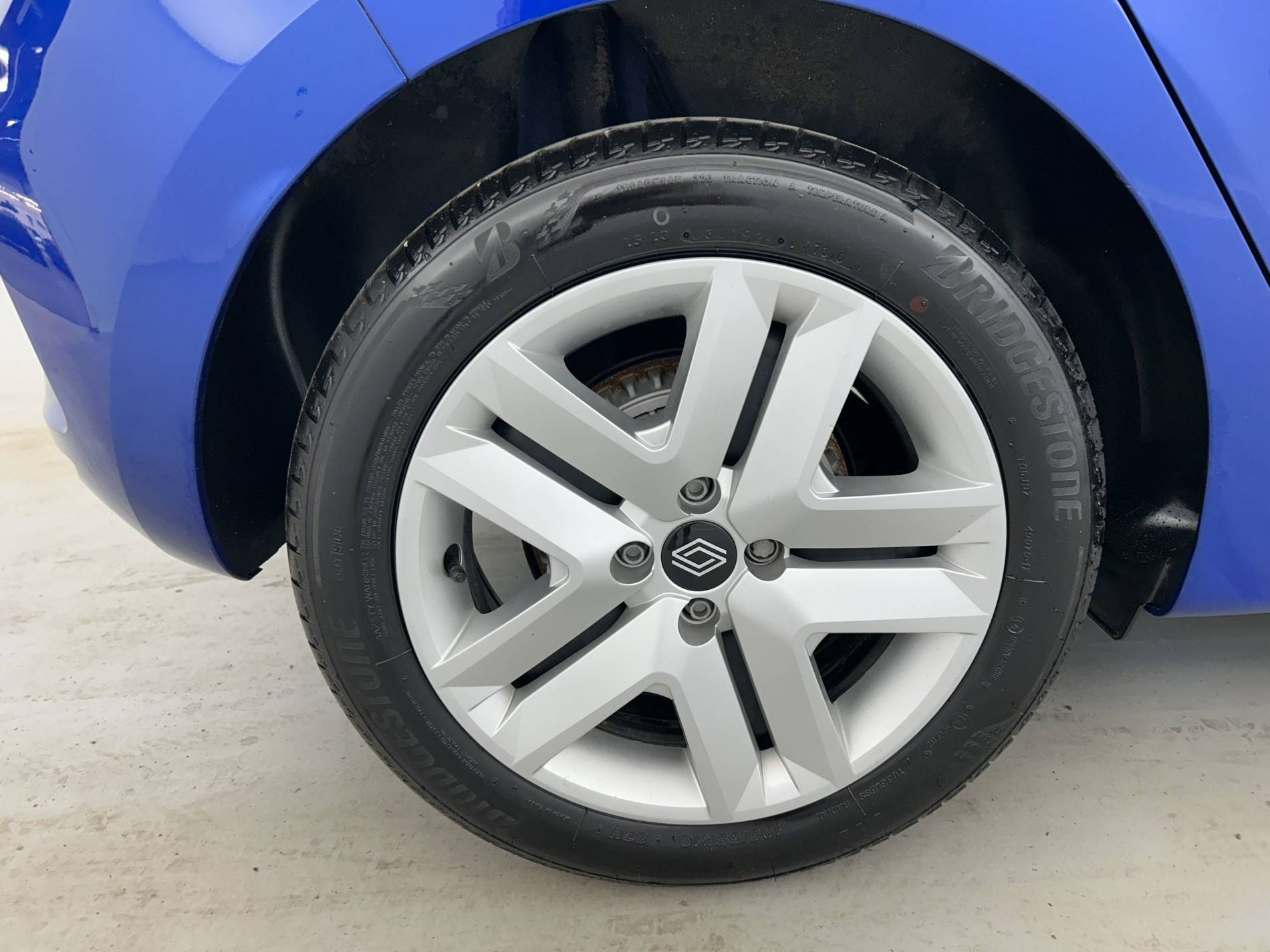 Vente en ligne Renault Clio 5 Clio Blue dCi 100 ch GSR2 au prix de 17 350 €