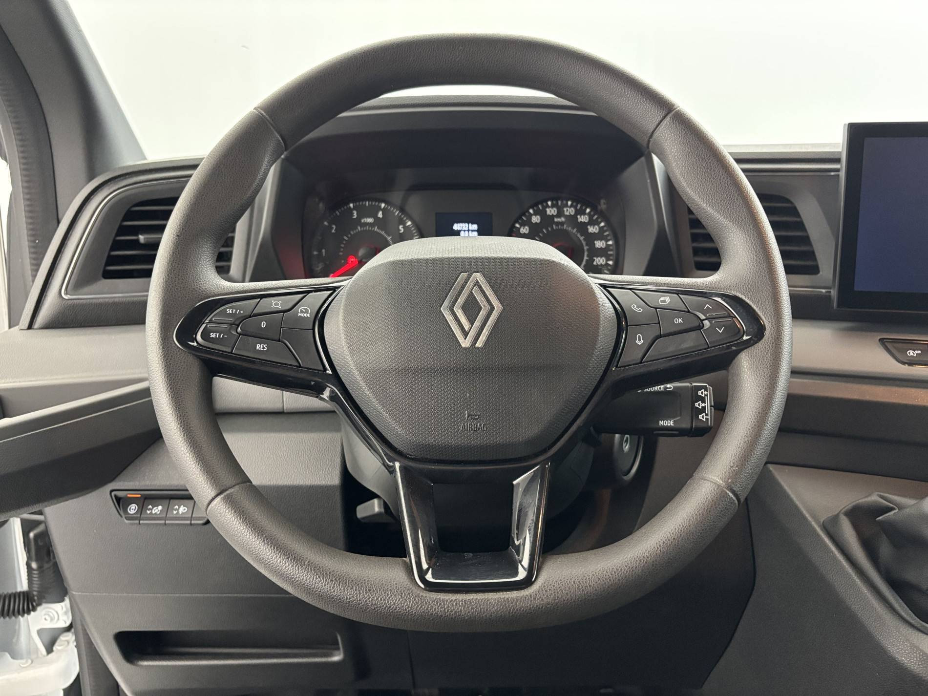 Vente en ligne Renault Master Fourgon MASTER FG BLUE DCI 130 L2H2 3T5 TR au prix de 29 900 €