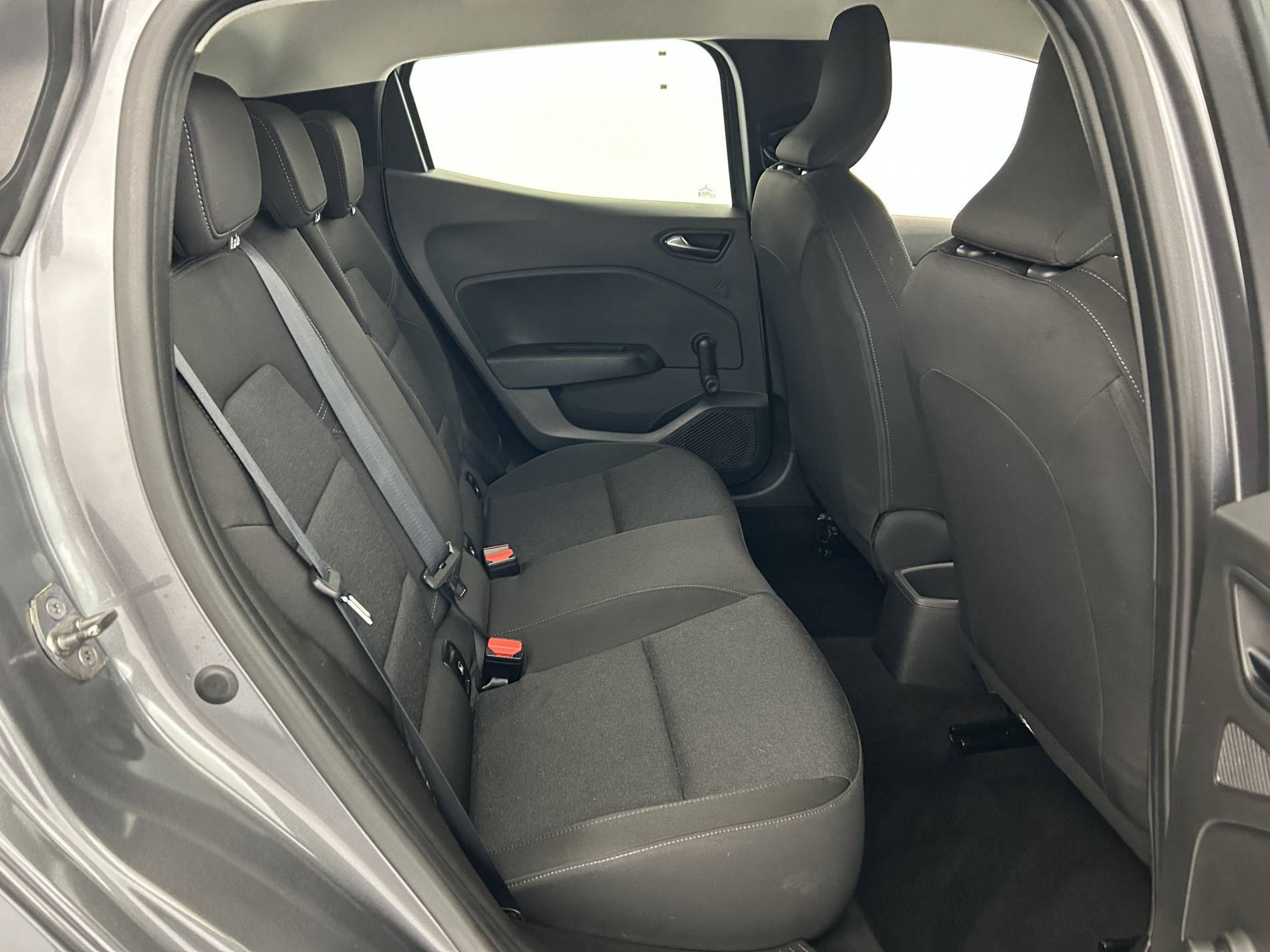 Vente en ligne Renault Clio 5 Clio TCe 90 au prix de 13 790 €