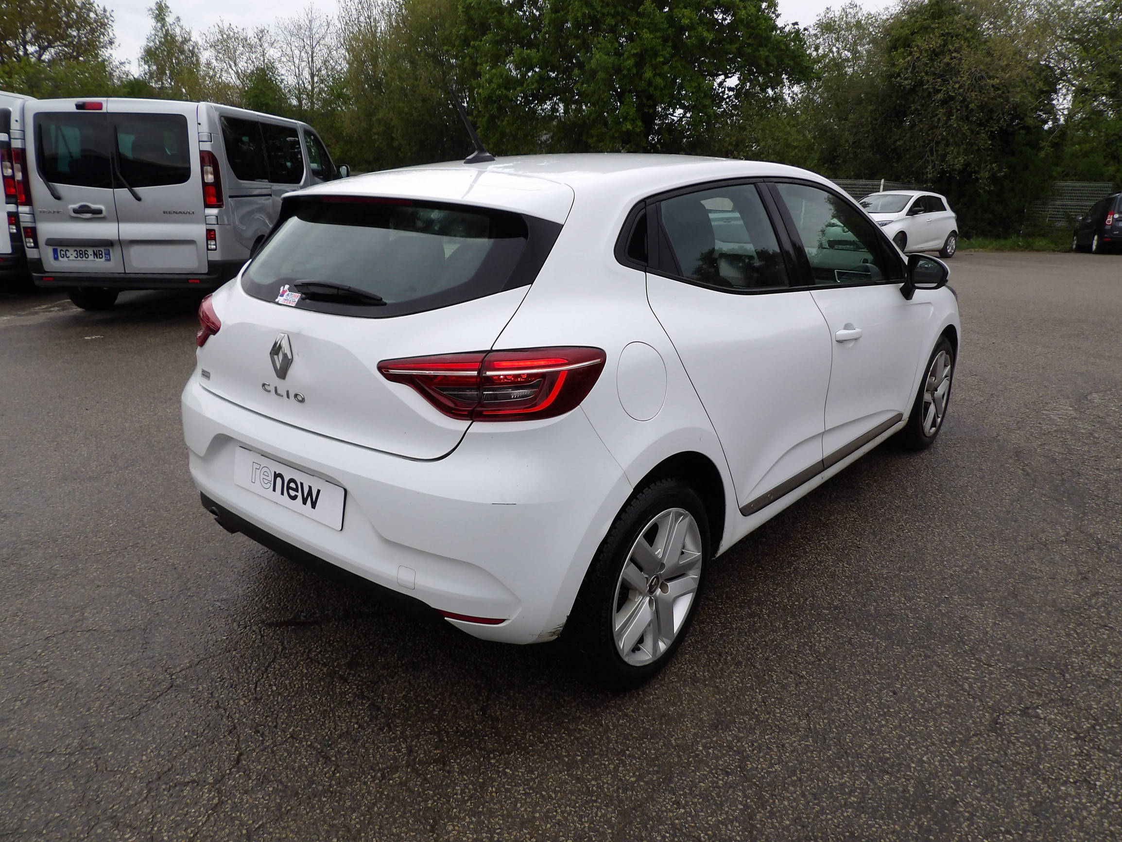 Vente en ligne Renault Clio 5 Clio SCe 65 - 21N au prix de 10 699 €