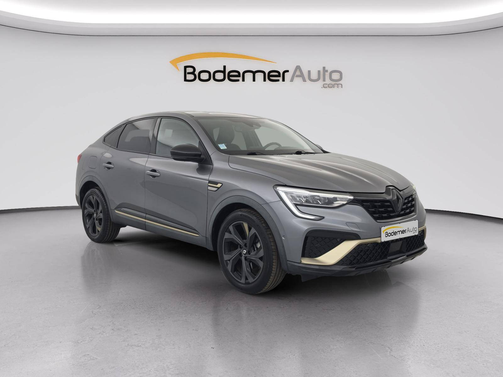 Vente en ligne Renault Arkana  E-Tech hybride 145 - 22 au prix de 21 900 €