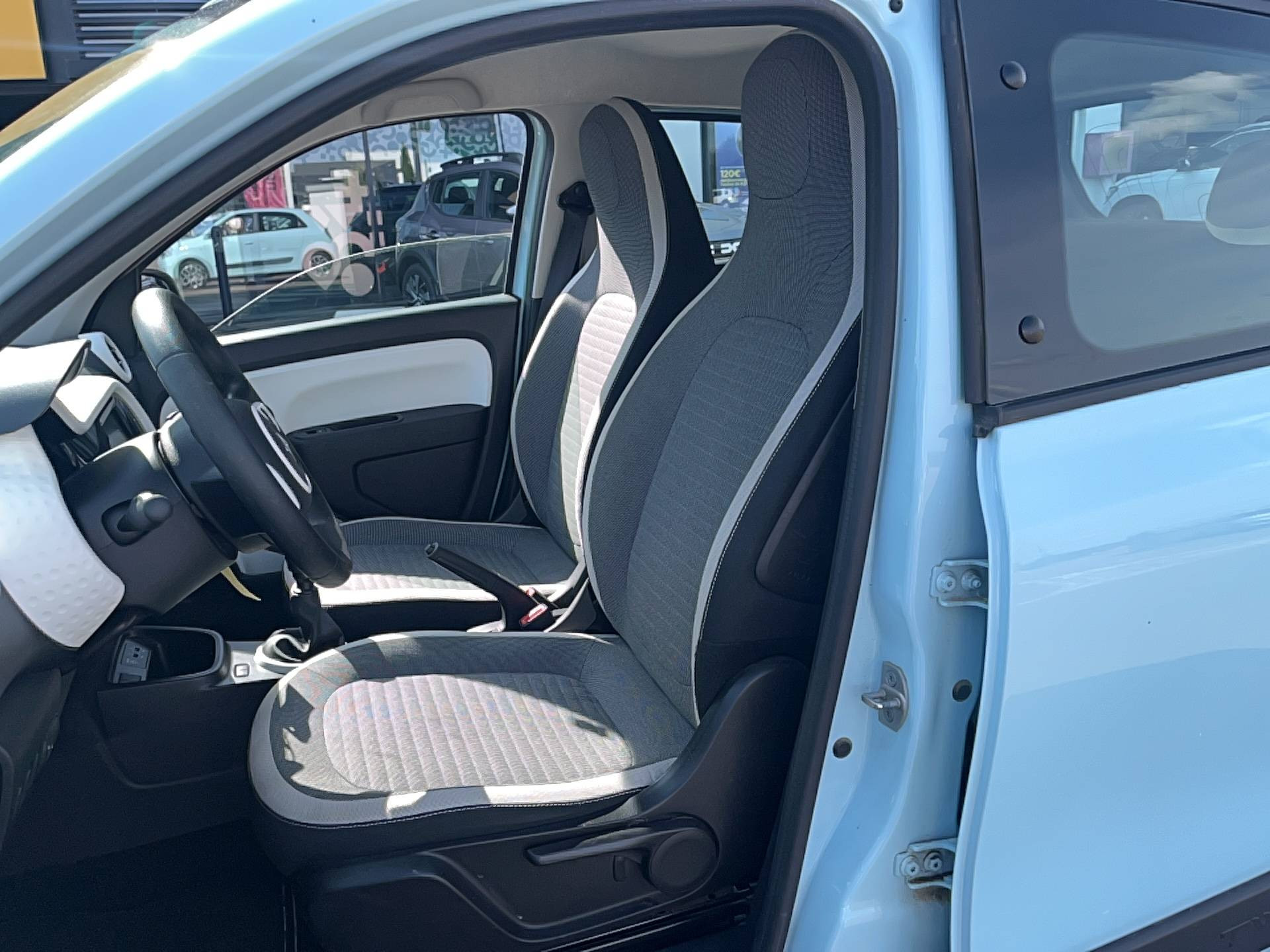 Vente en ligne Renault Twingo 3  SCe 65 au prix de 12 491 €