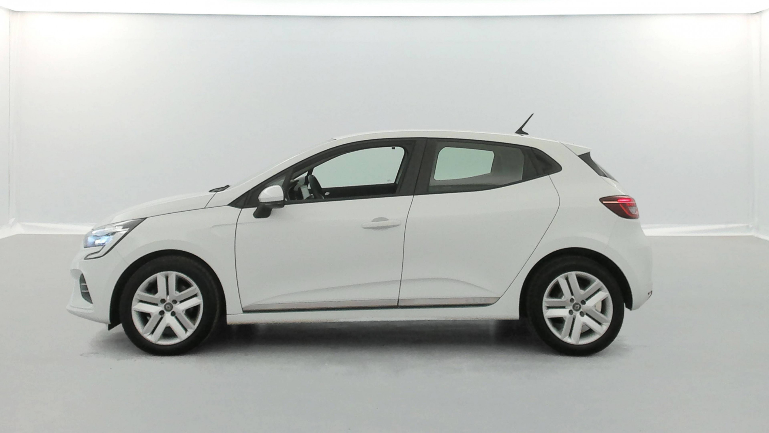 Vente en ligne Renault Clio 5 Clio Blue dCi 85 au prix de 12 990 €