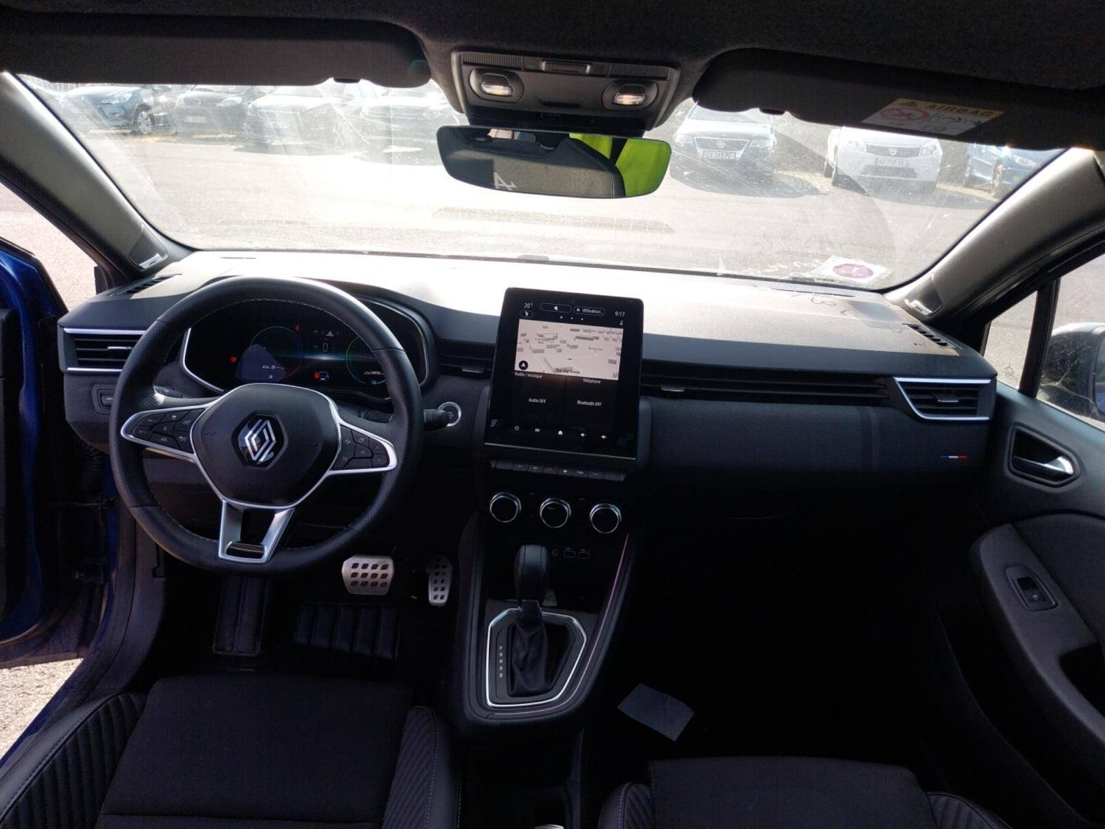 Vente en ligne Renault Clio 5 Clio E-Tech full hybrid 145 au prix de 18 990 €