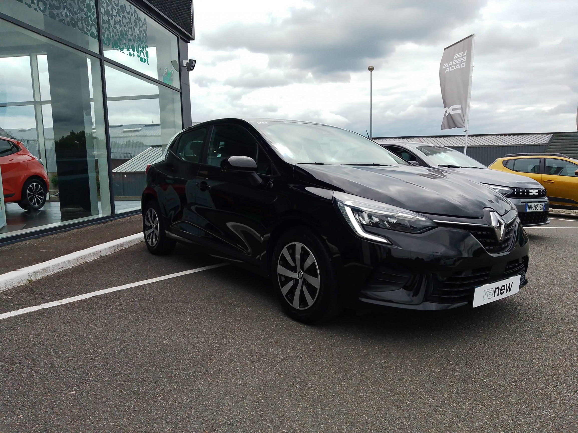 Vente en ligne Renault Clio 5 Clio TCe 90 au prix de 13 490 €