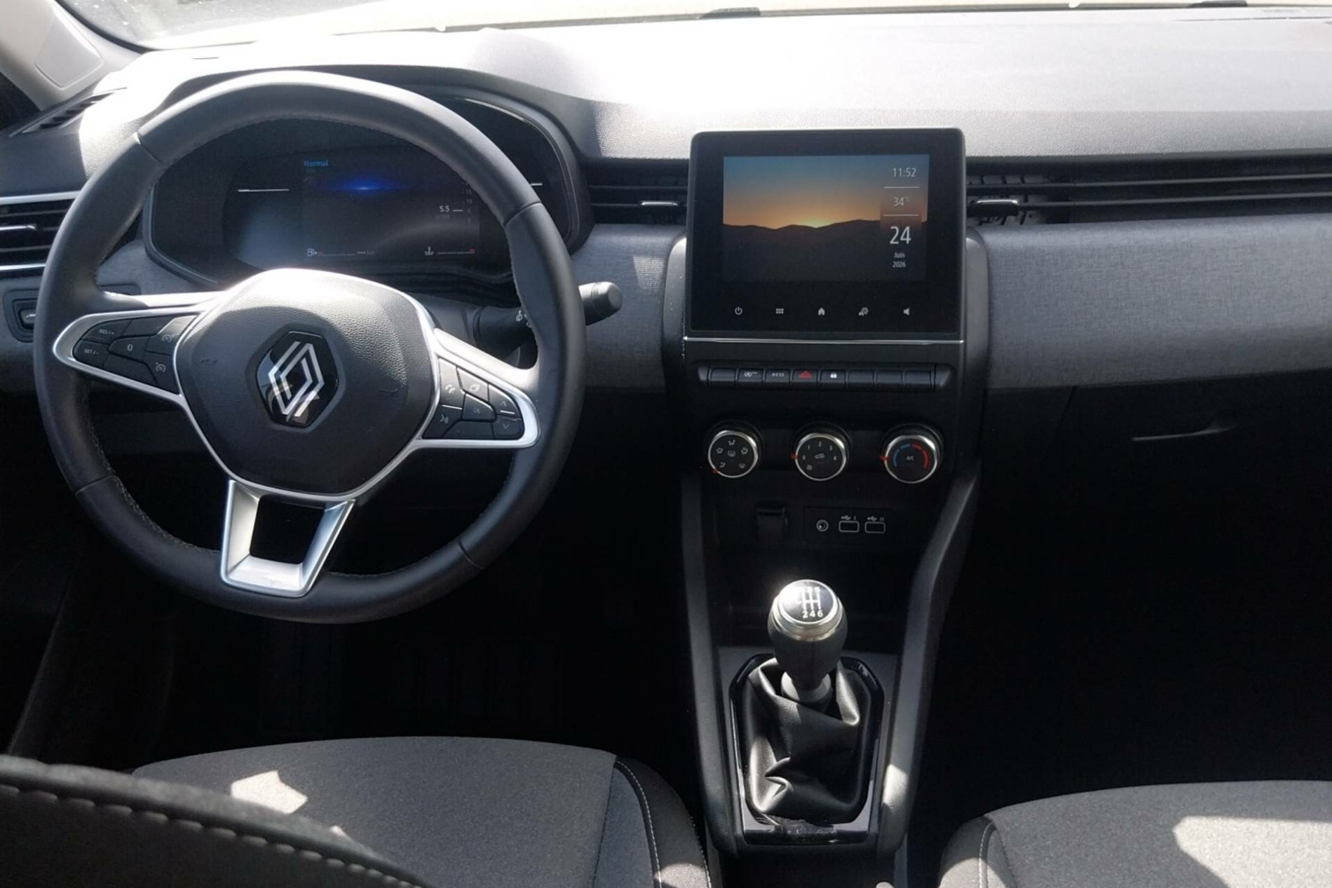 Vente en ligne Renault Clio 5 Clio TCe 90 au prix de 14 790 €