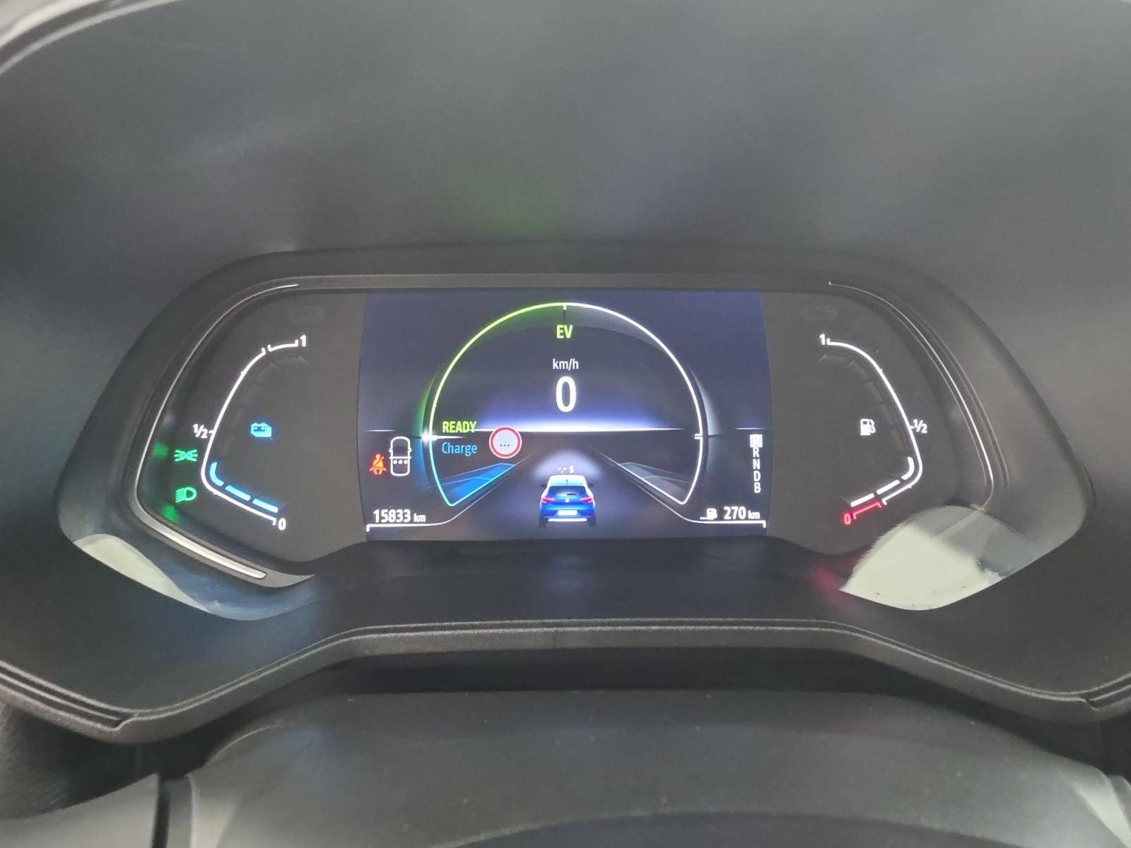 Vente en ligne Renault Clio 5 Clio E-Tech full hybrid 145 au prix de 17 900 €