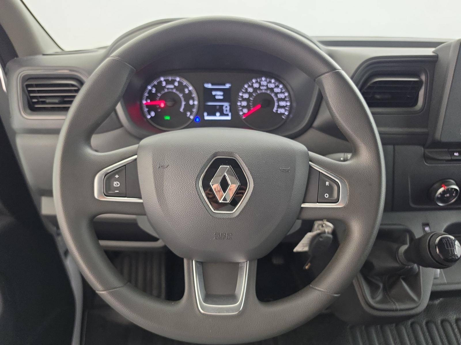 Vente en ligne Renault Master Fourgon MASTER FGN TRAC F3500 L3H3 BLUE DCI 135 au prix de 26 990 €