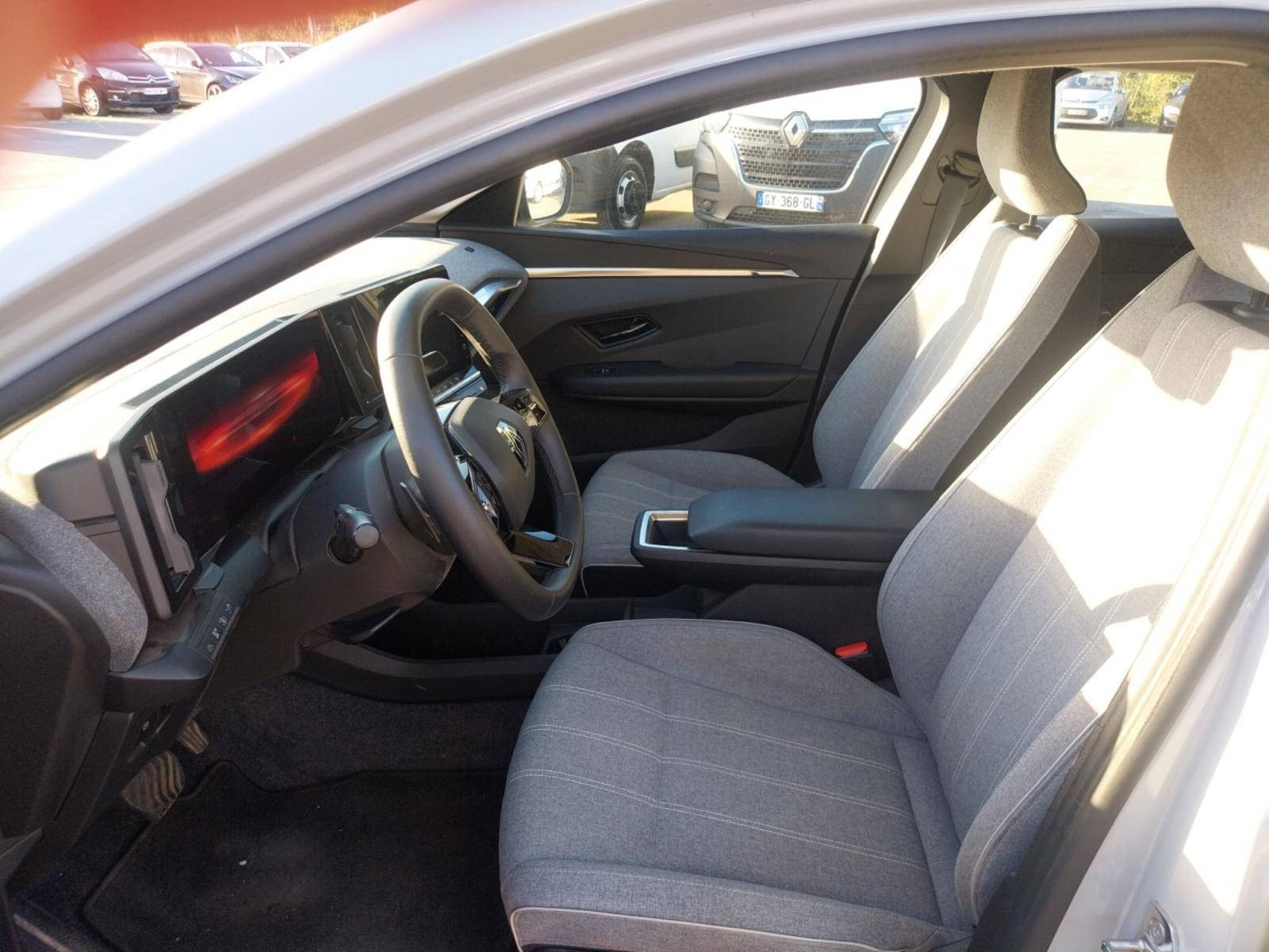 Vente en ligne Renault Megane E-Tech  EV40 130ch standard charge au prix de 18 991 €