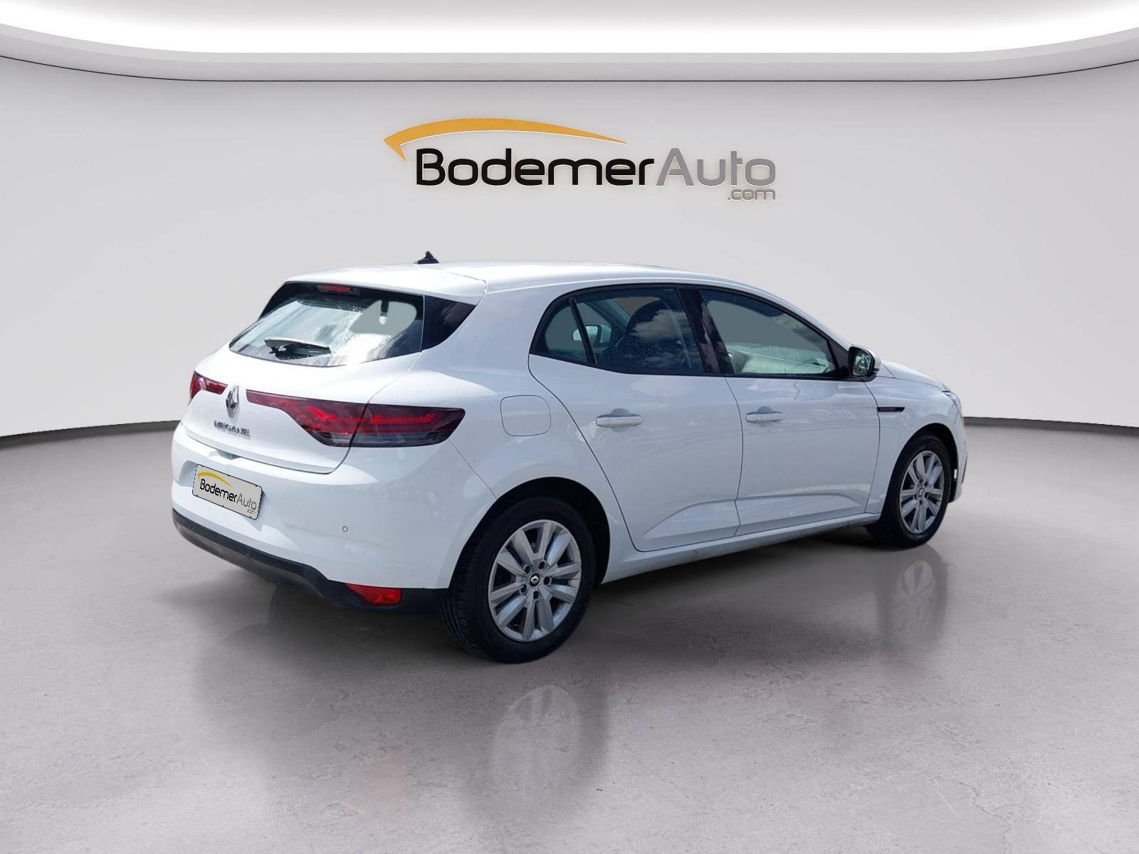 Vente en ligne Renault Megane 4  Blue dCi 115 au prix de 13 490 €