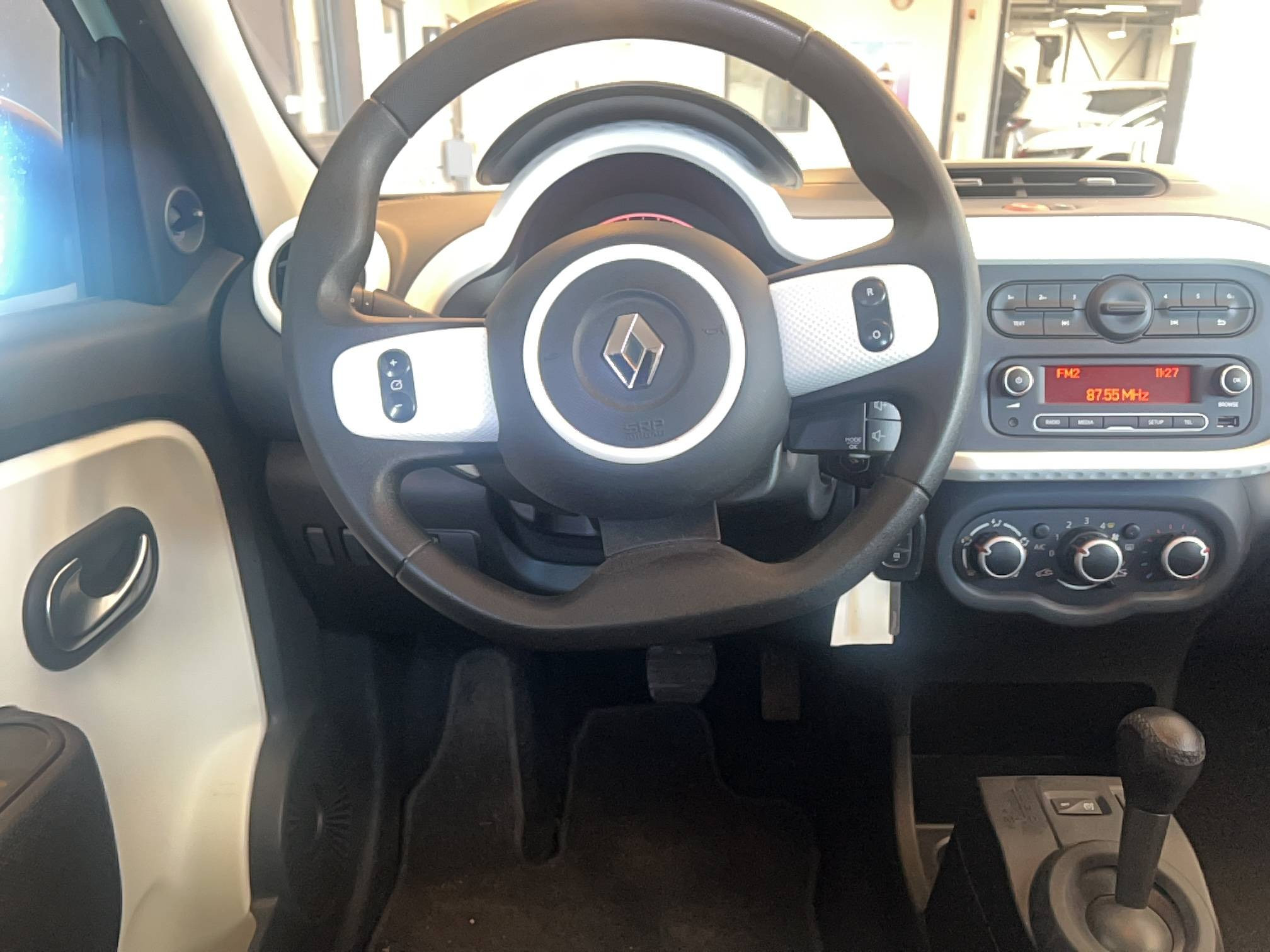 Vente en ligne Renault Twingo 3  1.0 SCe 70 au prix de 12 991 €