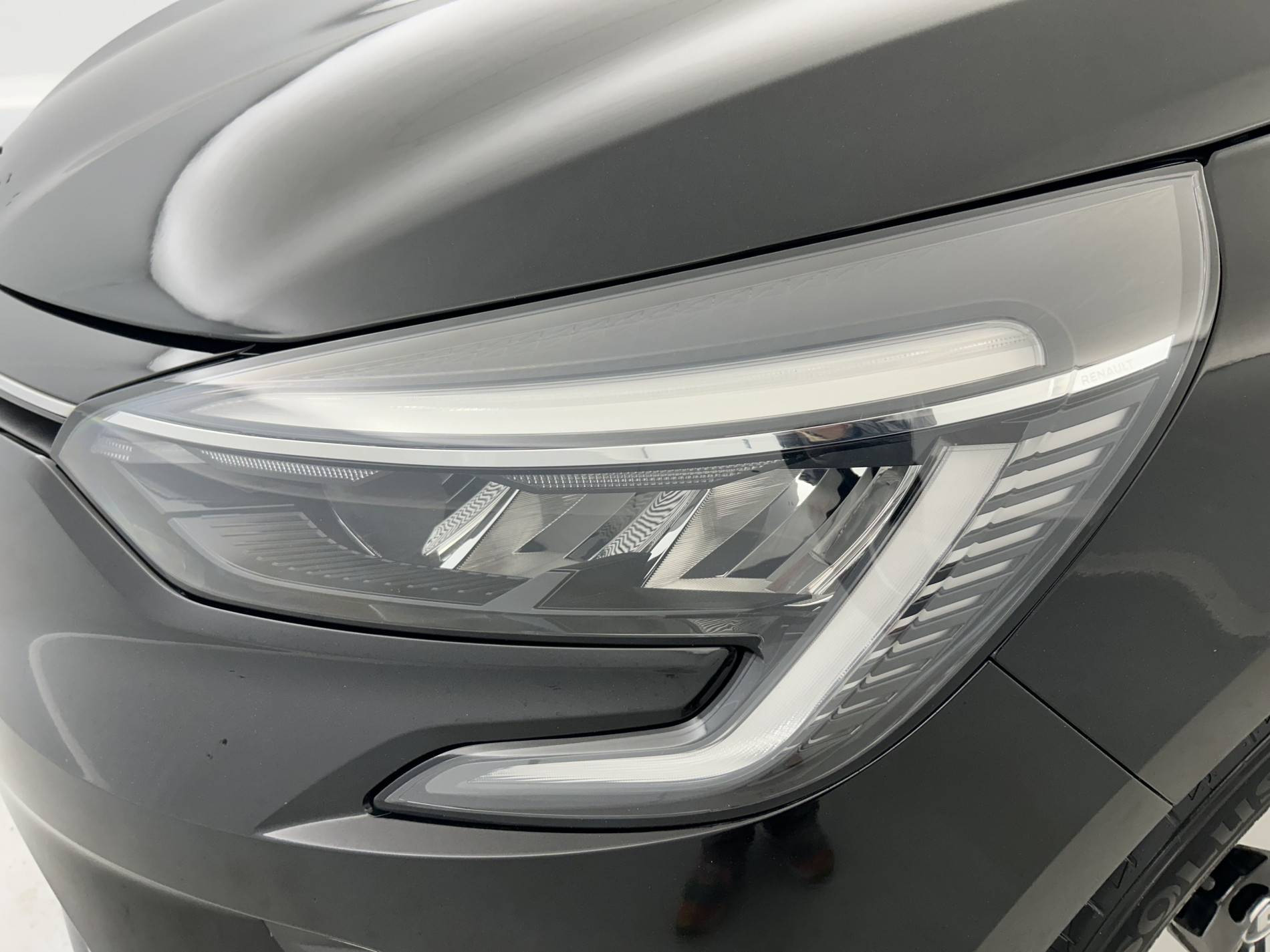 Vente en ligne Renault Clio 5 Clio TCe 90 - 21N au prix de 13 490 €