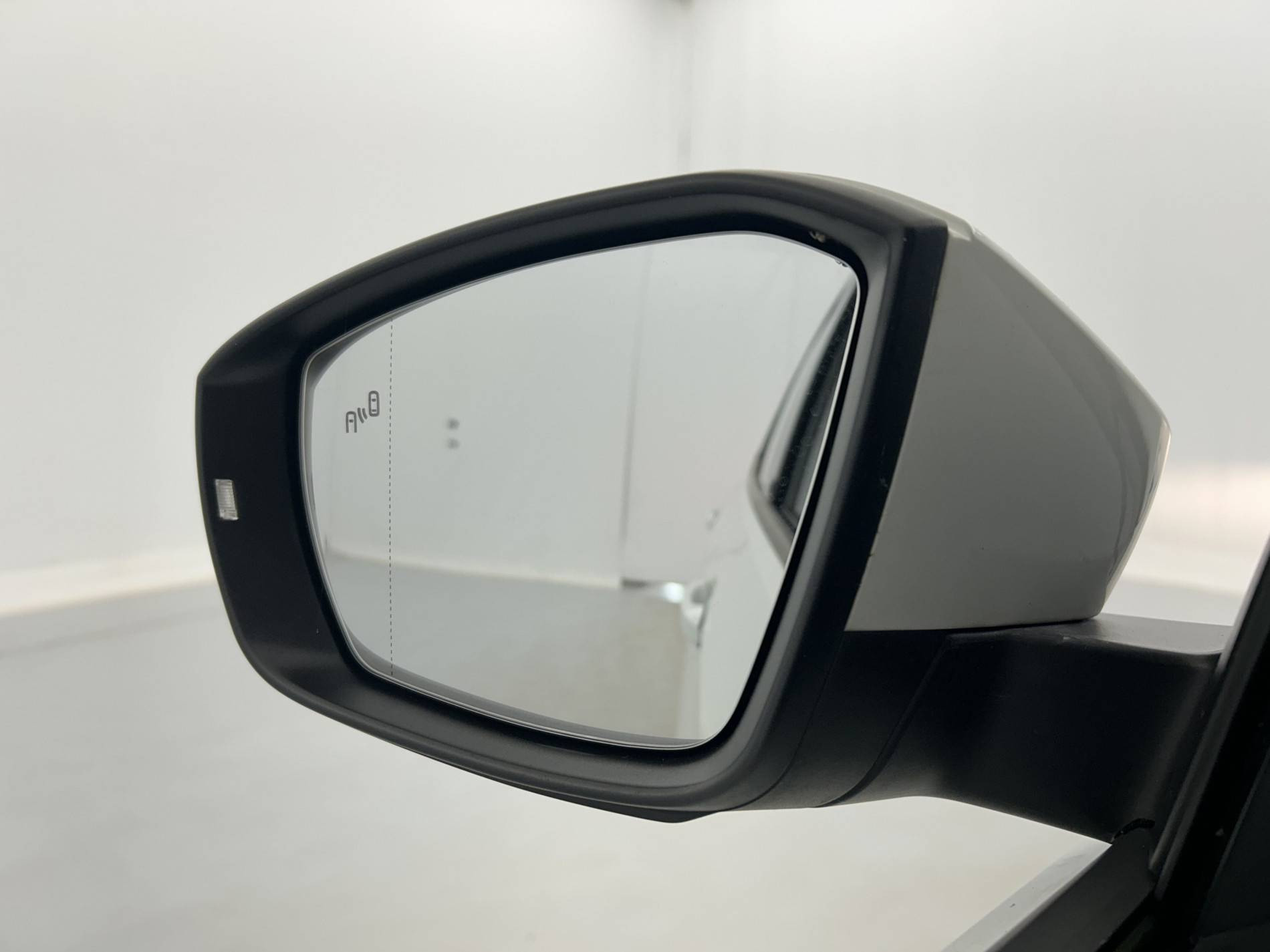 Vente en ligne Volkswagen T-Cross  1.0 TSI 110 Start/Stop BVM6 au prix de 16 790 €