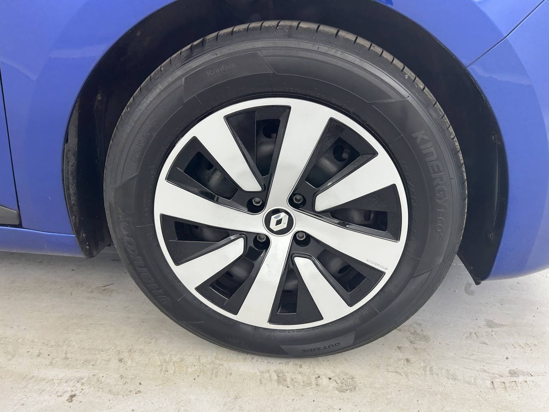 Vente en ligne Renault Clio 5 Clio TCe 90 au prix de 13 690 €