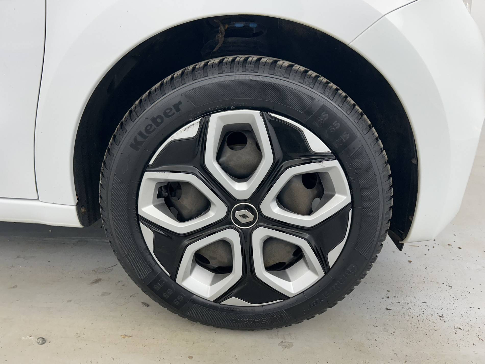 Vente en ligne Renault Twingo 3  SCe 65 - 21 au prix de 10 490 €