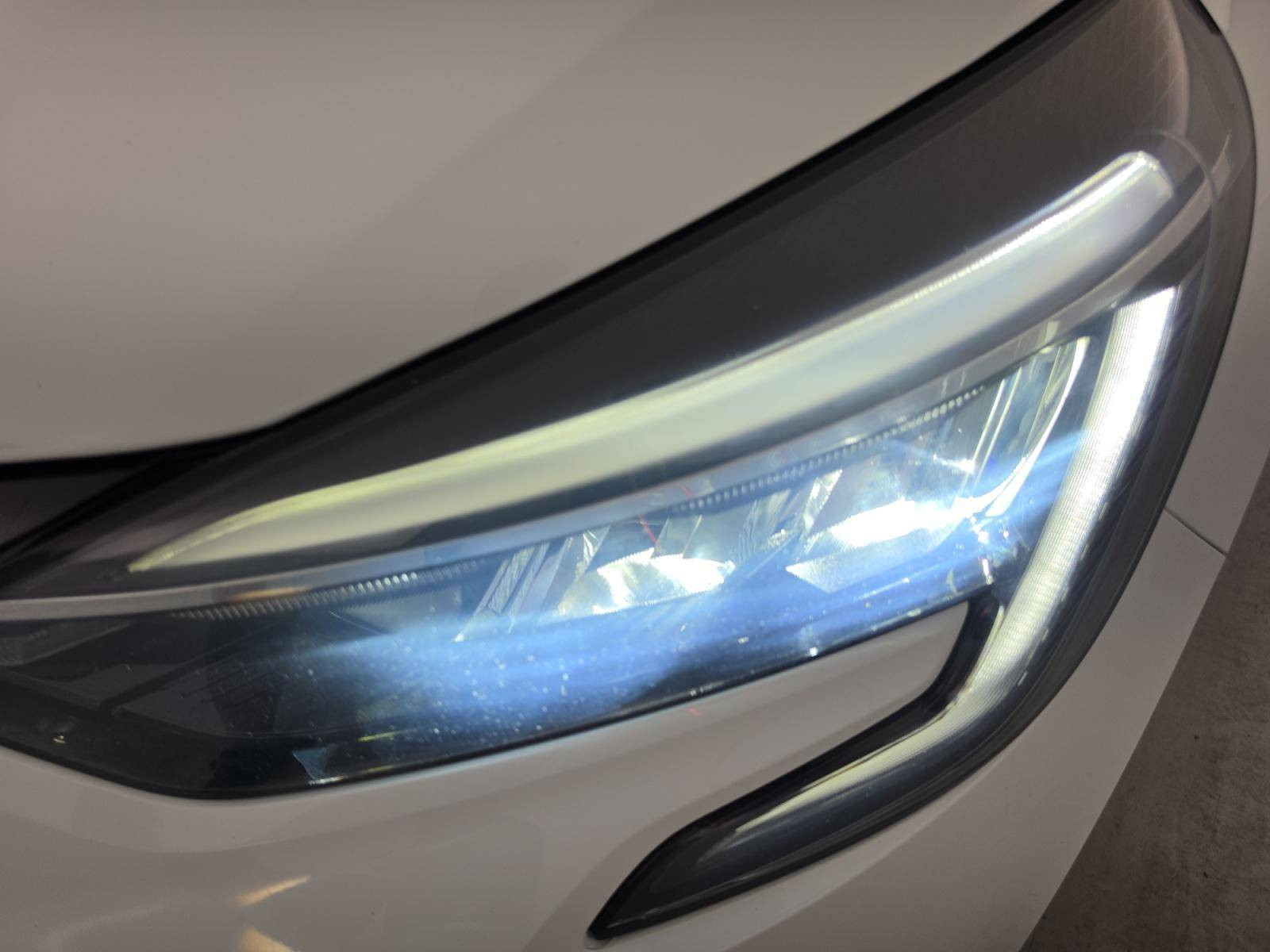 Vente en ligne Renault Clio 5 Clio TCe 90 au prix de 13 890 €