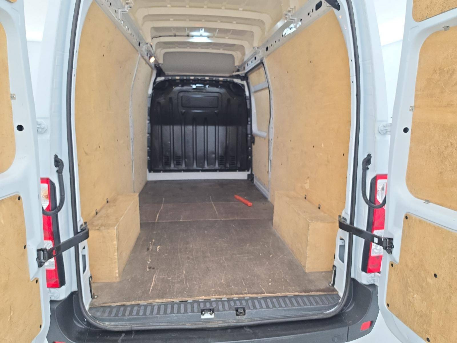 Vente en ligne Renault Master Fourgon MASTER FGN TRAC F3500 L3H3 BLUE DCI 135 au prix de 24 900 €