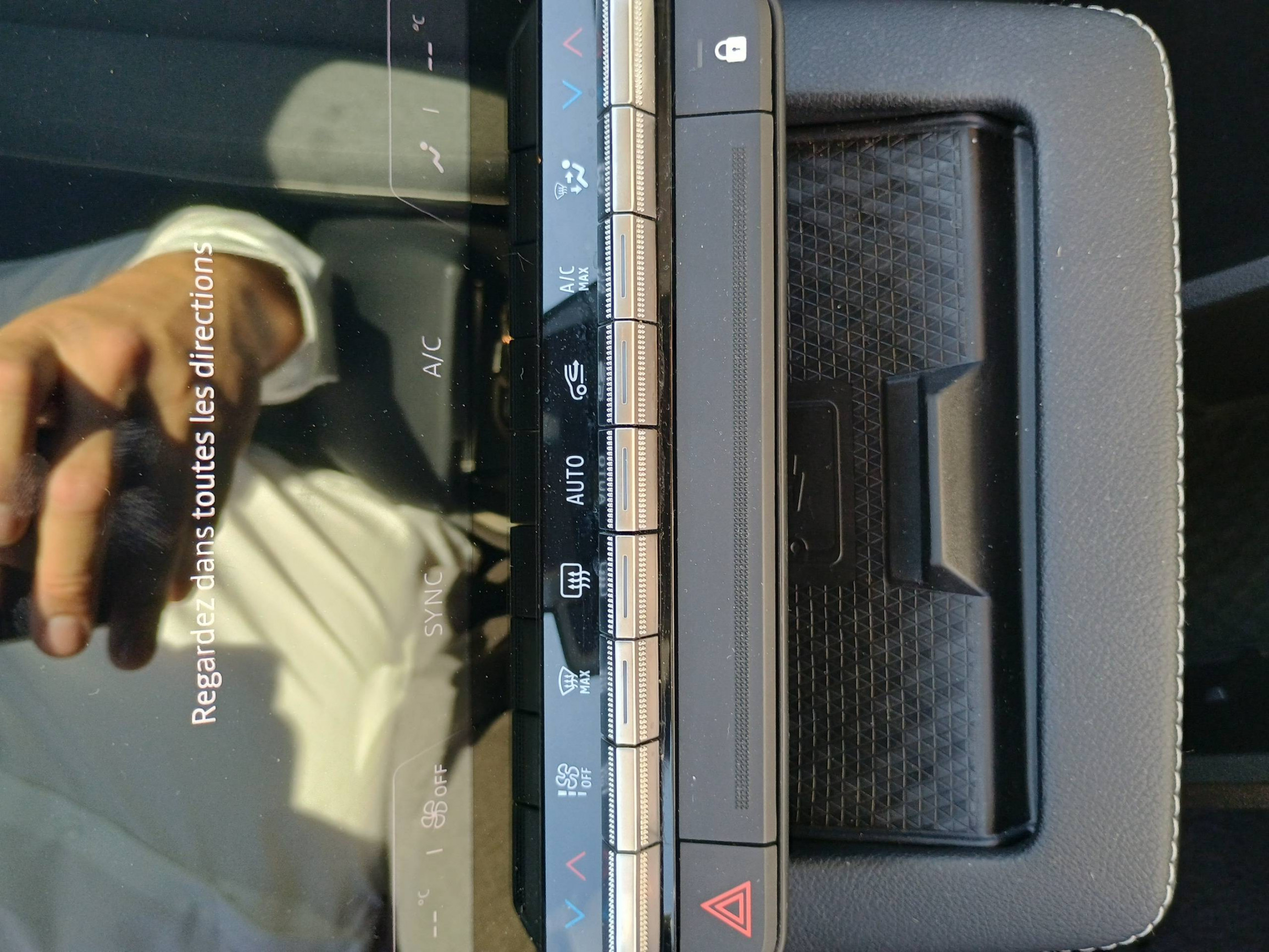 Vente en ligne Renault Megane E-Tech  EV60 130ch super charge au prix de 23 190 €