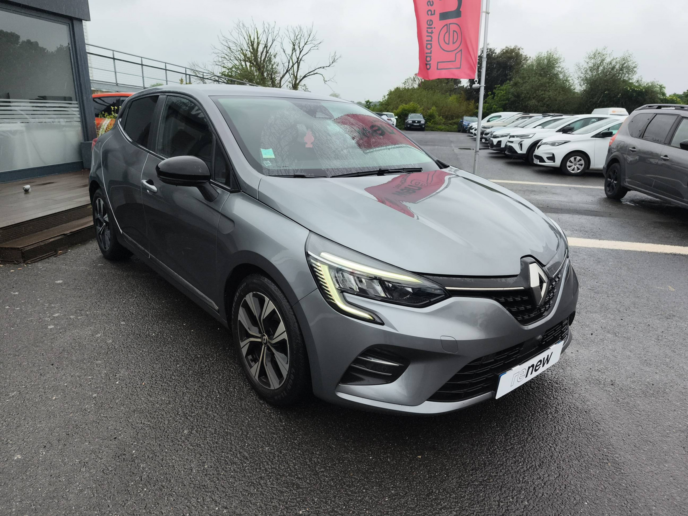 Vente en ligne Renault Clio 5 Clio TCe 100 GPL au prix de 13 990 €