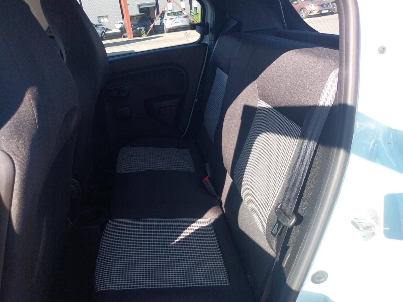 Vente en ligne Renault Twingo Electrique Twingo III E-Tech au prix de 14 900 €