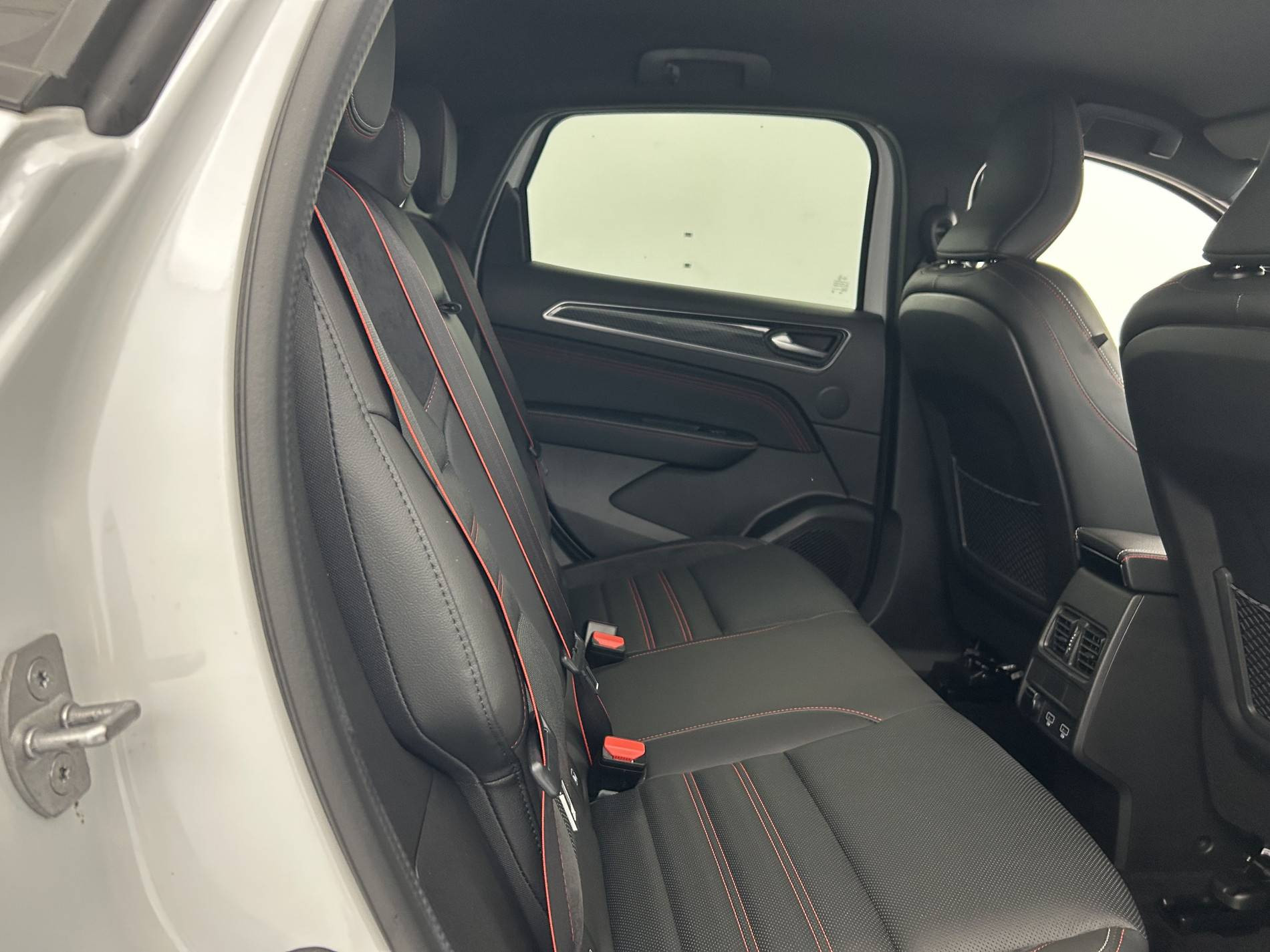 Vente en ligne Renault Arkana  E-Tech hybride 145 au prix de 21 480 €