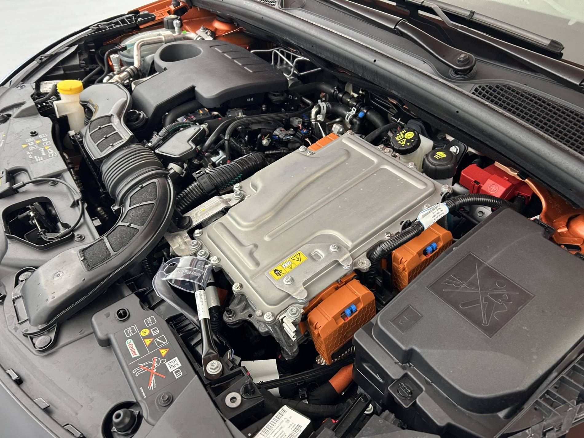 Vente en ligne Renault Clio 5 Clio E-Tech full hybrid 145 ch GSR2 au prix de 19 590 €