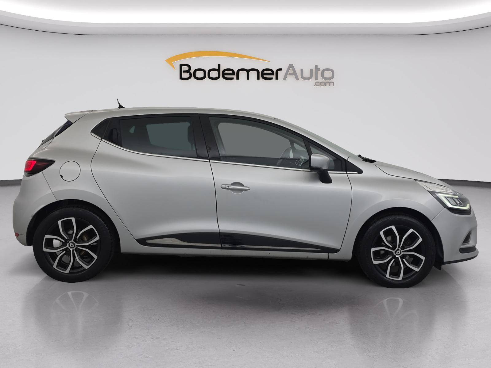 Vente en ligne Renault Clio 4 Clio TCe 90 E6C au prix de 10 990 €