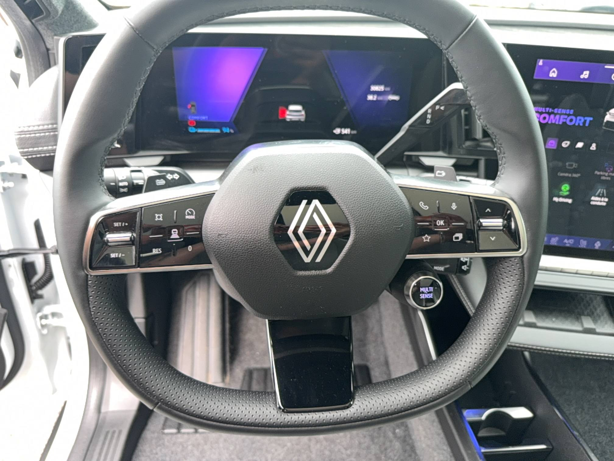 Vente en ligne Renault Scenic E-Tech Scenic E-Tech électrique 220 ch grande autonomie au prix de 38 990 €