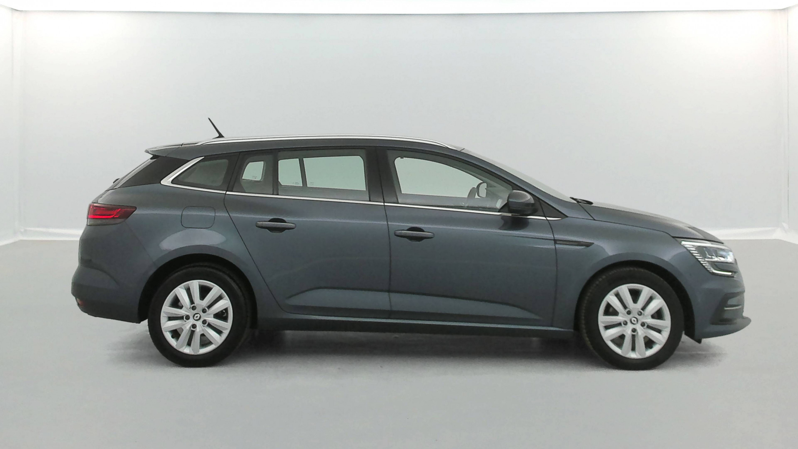 Vente en ligne Renault Megane 4 Estate Mégane IV Estate Blue dCi 115 - 21N au prix de 12 890 €