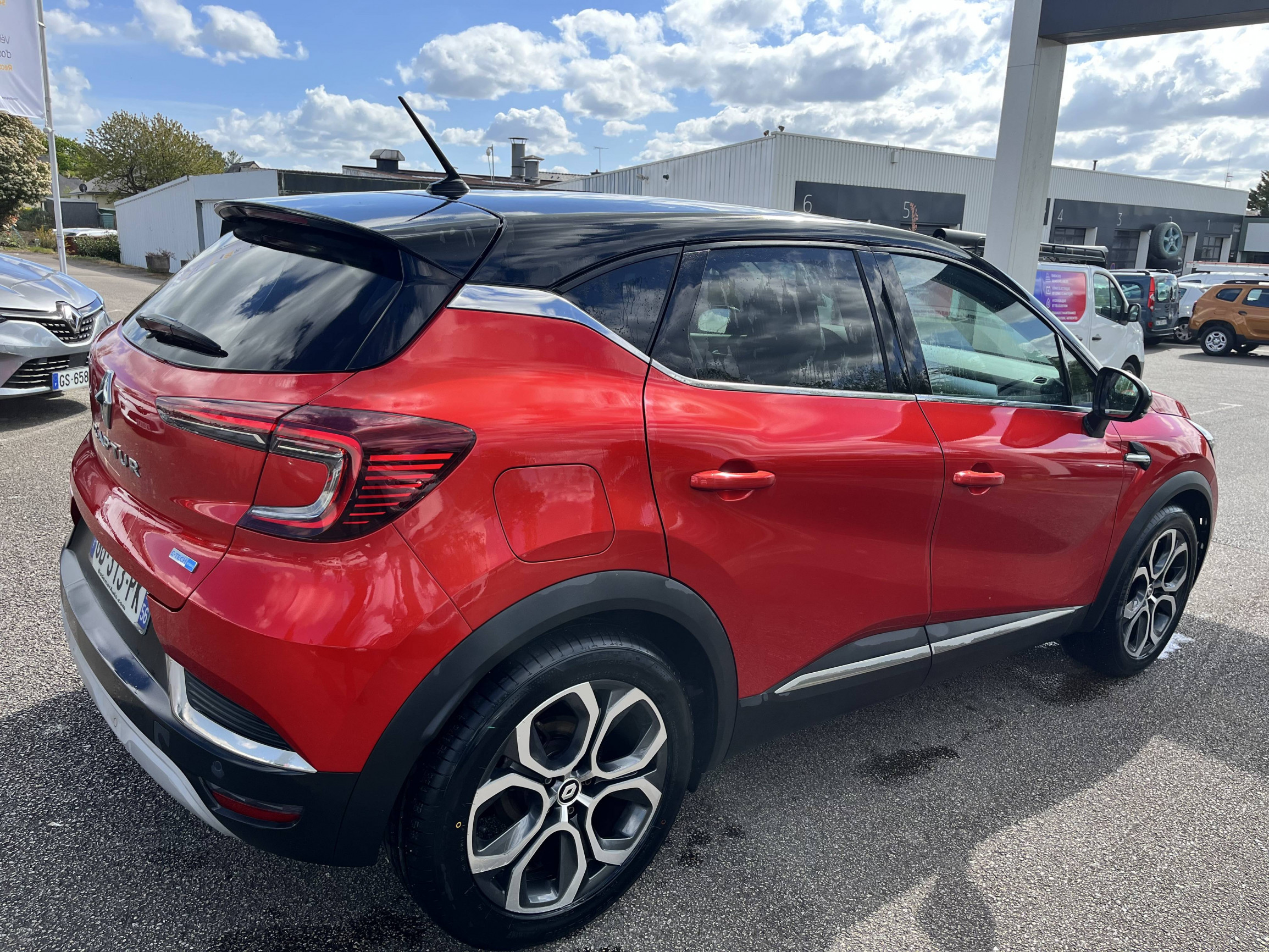 Vente en ligne Renault Captur  E-Tech 145 - 21 au prix de 17 290 €
