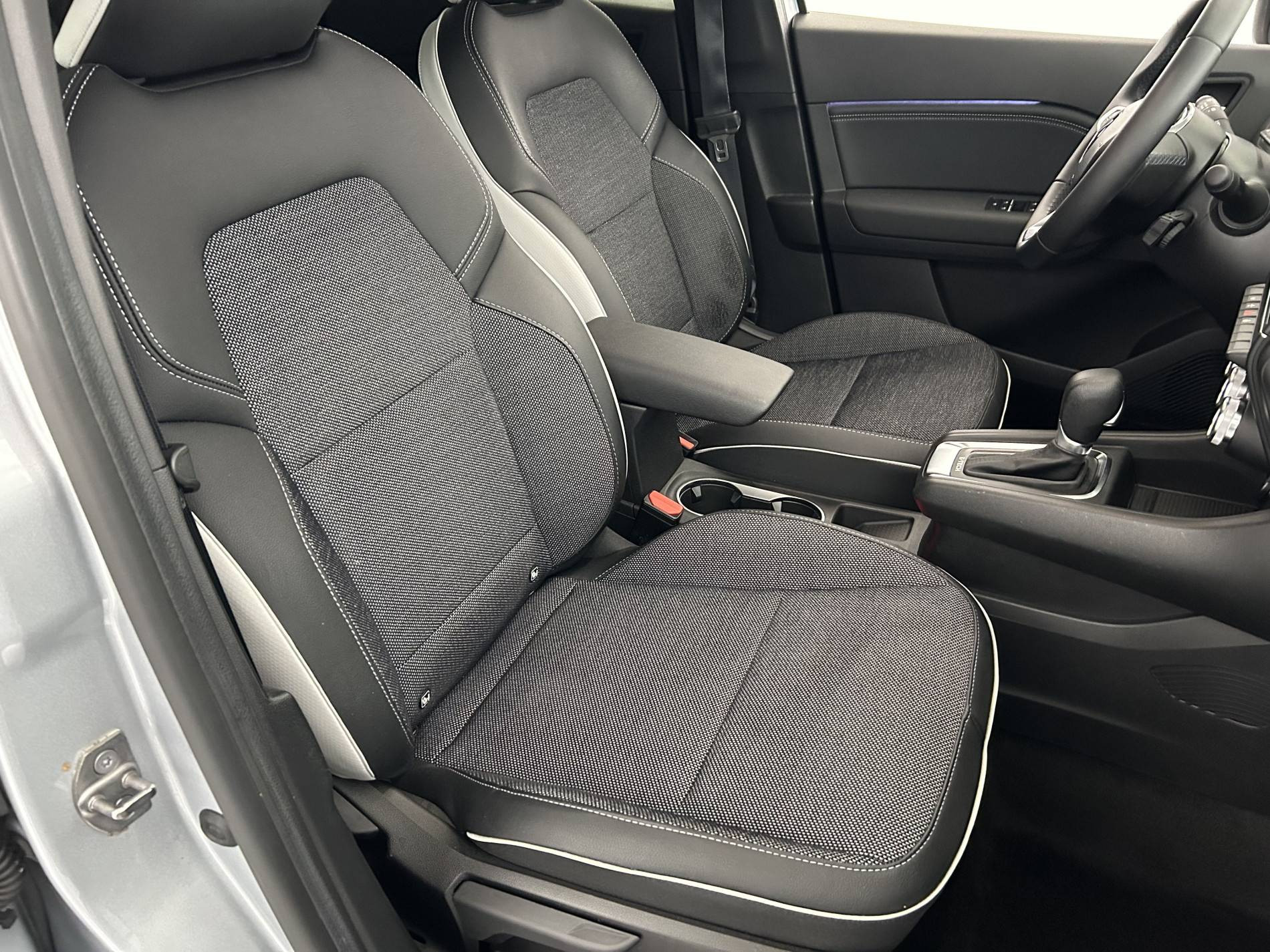 Vente en ligne Renault Captur  E-Tech full hybrid 145 au prix de 19 250 €